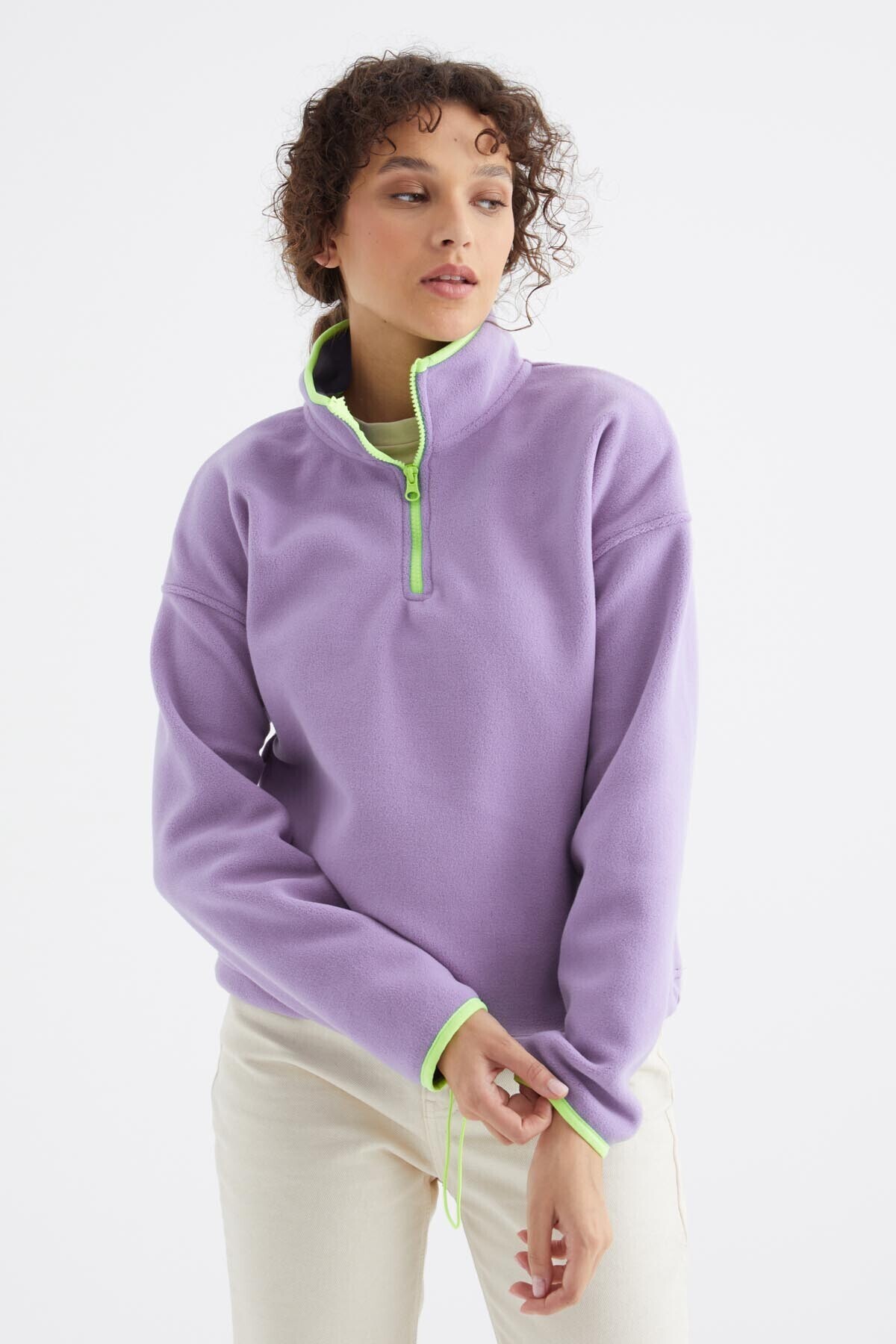 TOMMY LIFE Açık Eflatun Yarım Fermuar Etek Ucu Büzgülü Dik Yaka Standart Kalıp Kadın Polar Sweatshirt - 97234