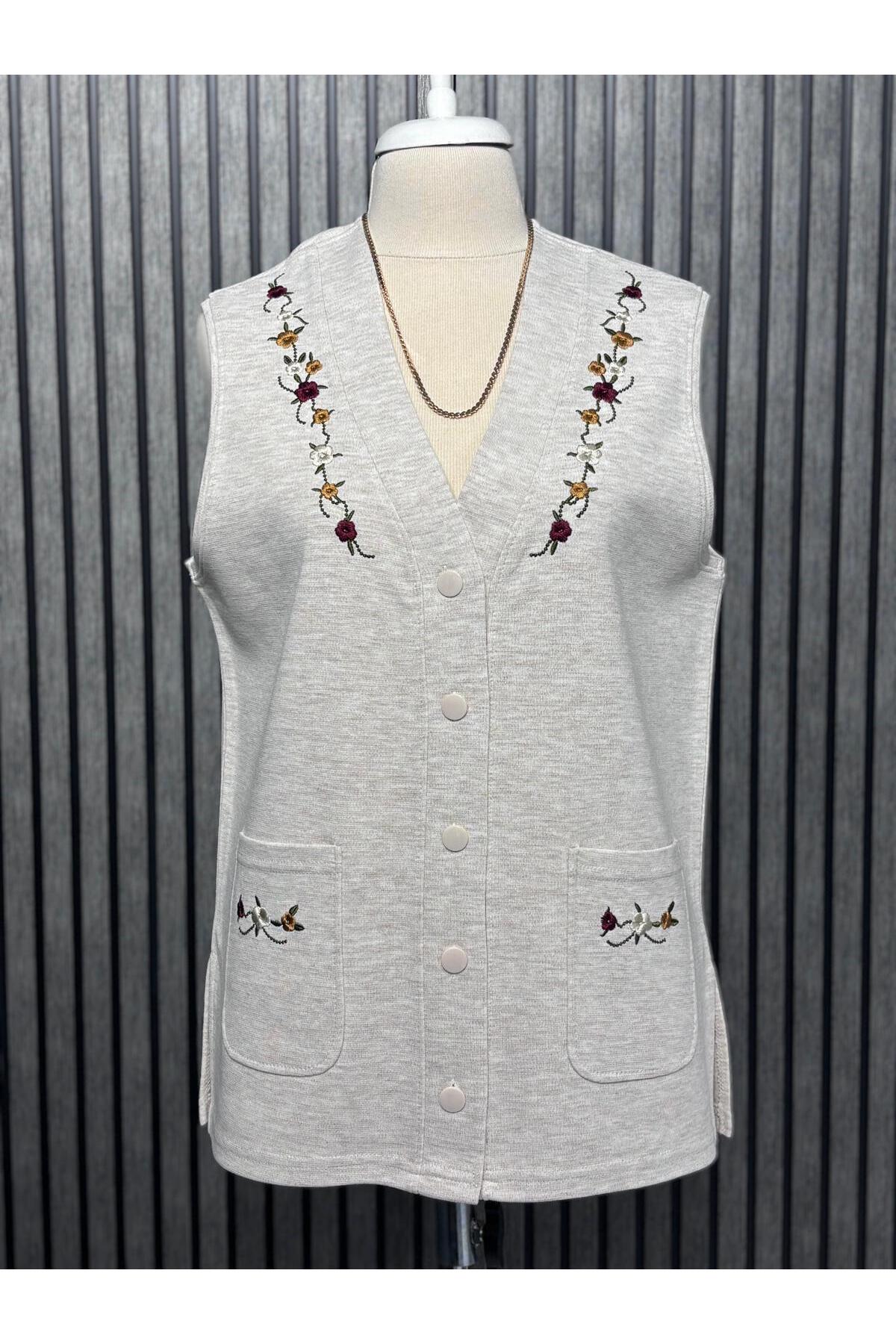 Steel Knit 5 Buttons Colorful Flower Embroidered Mother Vest Ecru