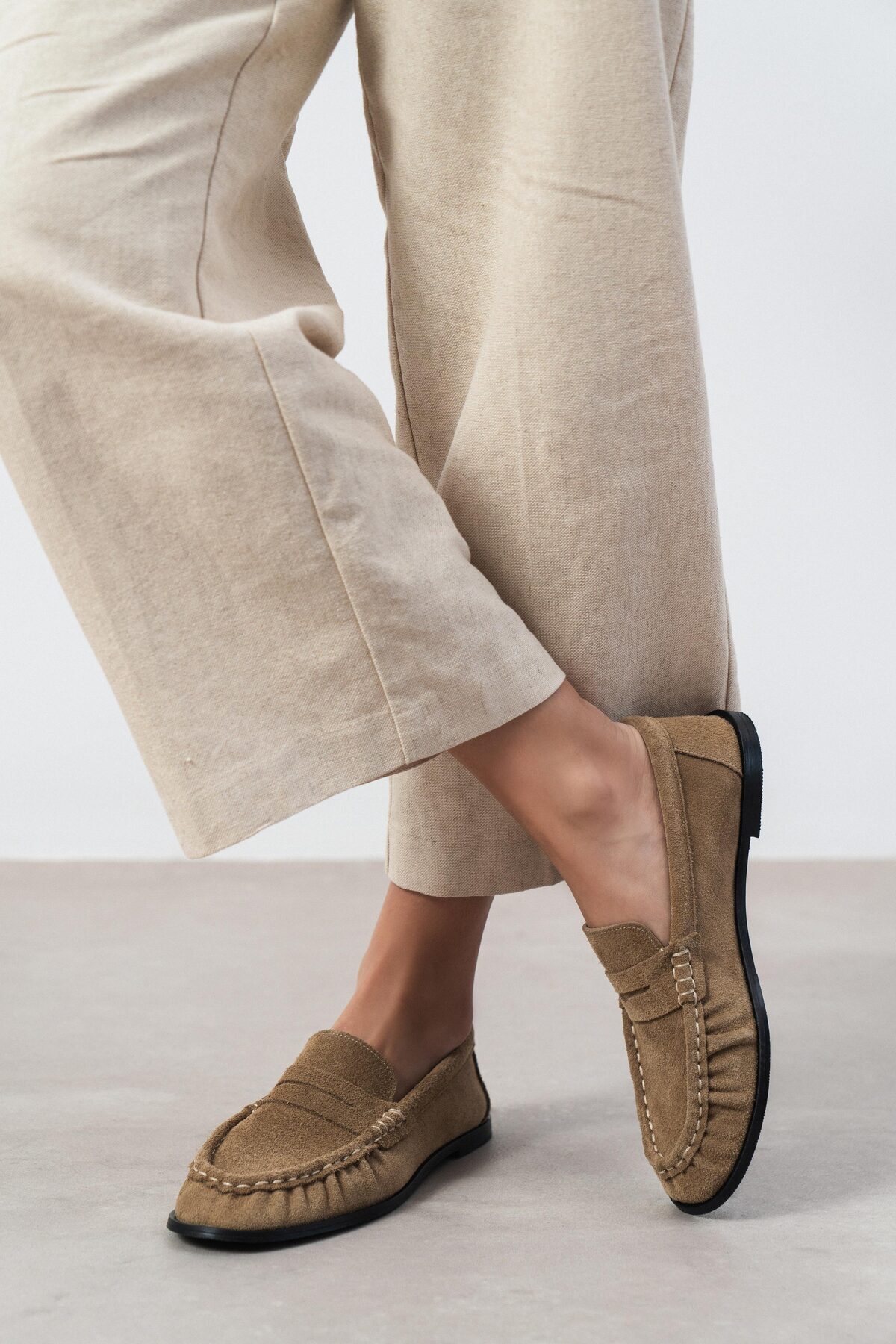 NİŞANTAŞI SHOES  Elisha Rome Bej Hakiki Süet Düz Taban Loafer Kadın Ayakkabı