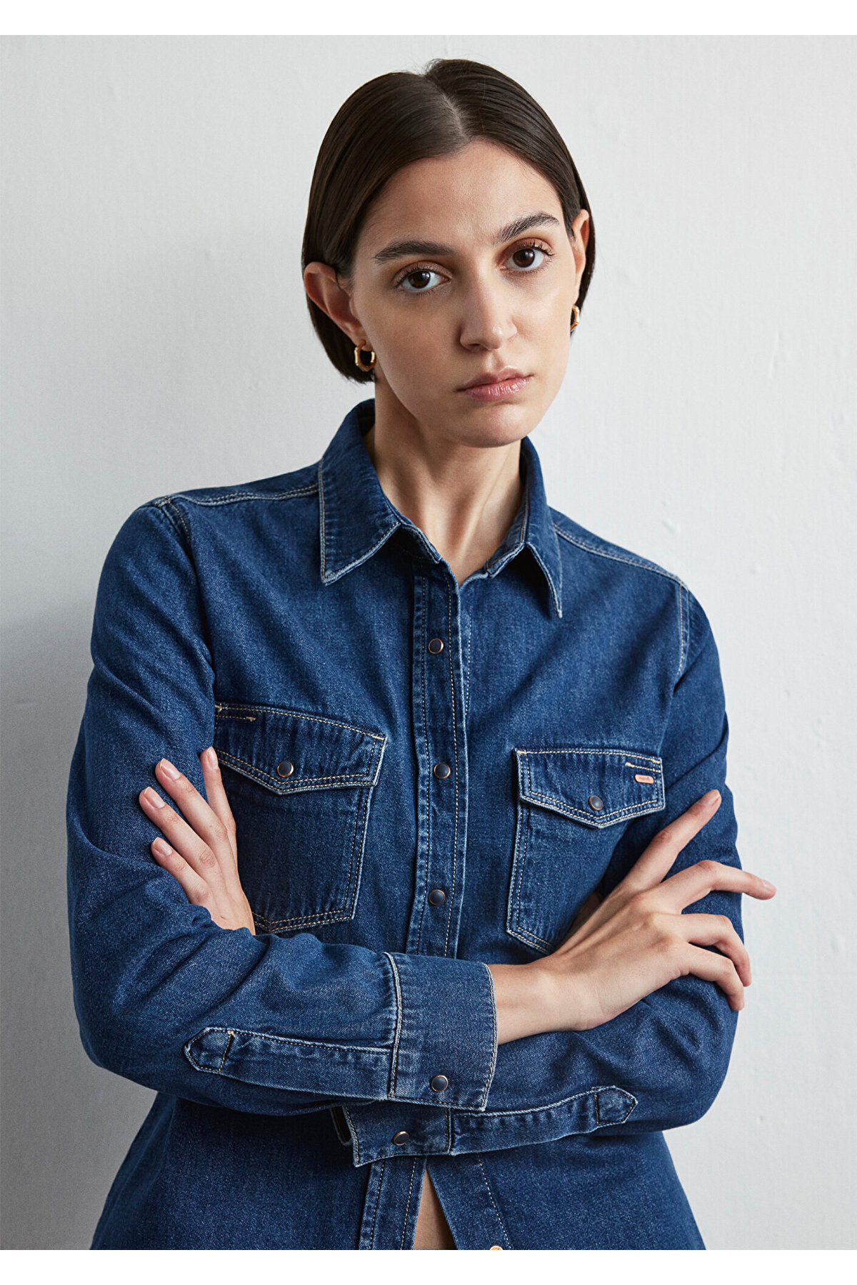 Levia Classic Denim Koyu Jean Gömlek Fitted / Vücuda Oturan Kesim 1210477-87814 — آبی — تصویر 2 از 5