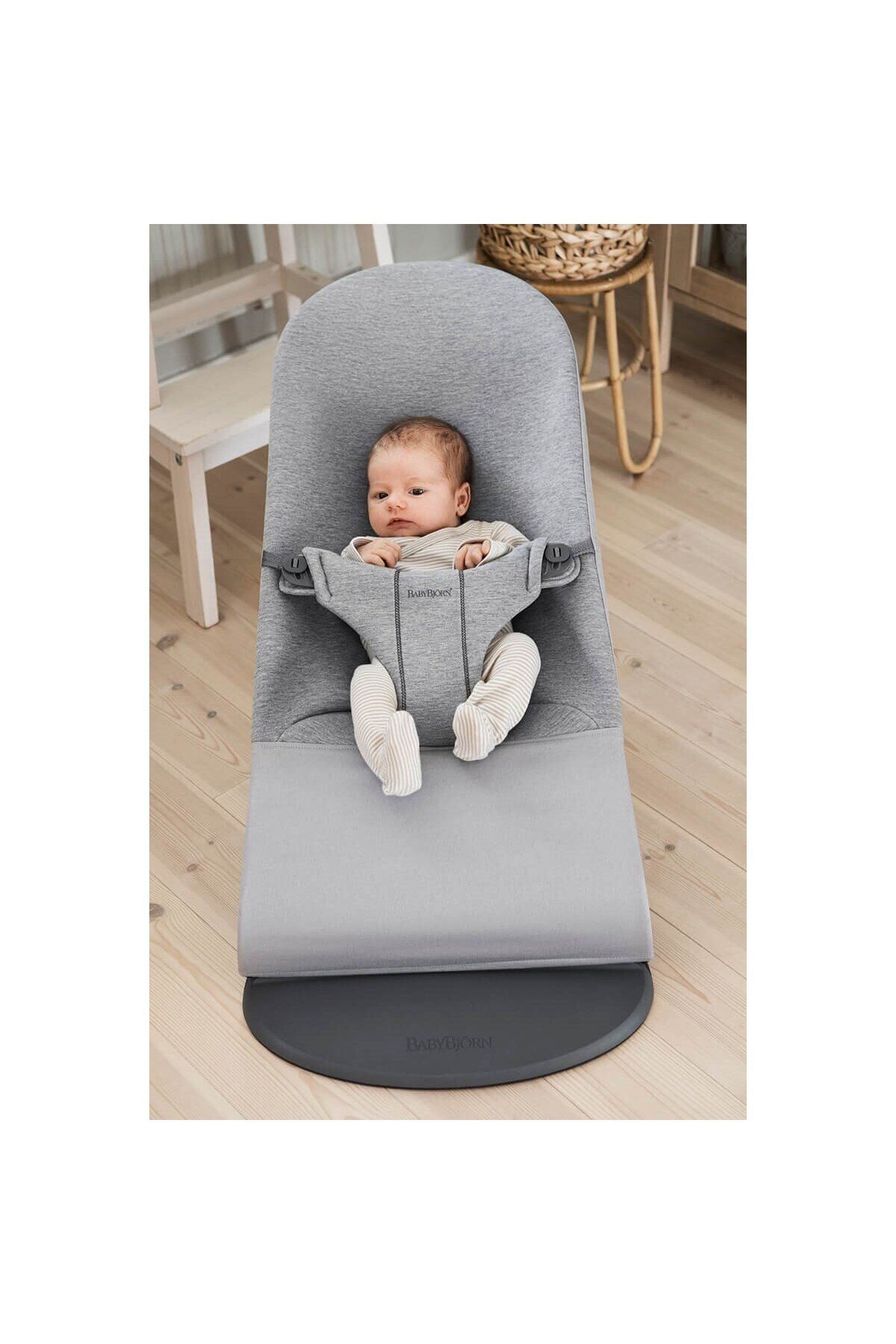 BabyBjörn Bliss Ana Kucağı Cotton 3D Jersey Light Grey fotoğrafı 2 (önizleme)