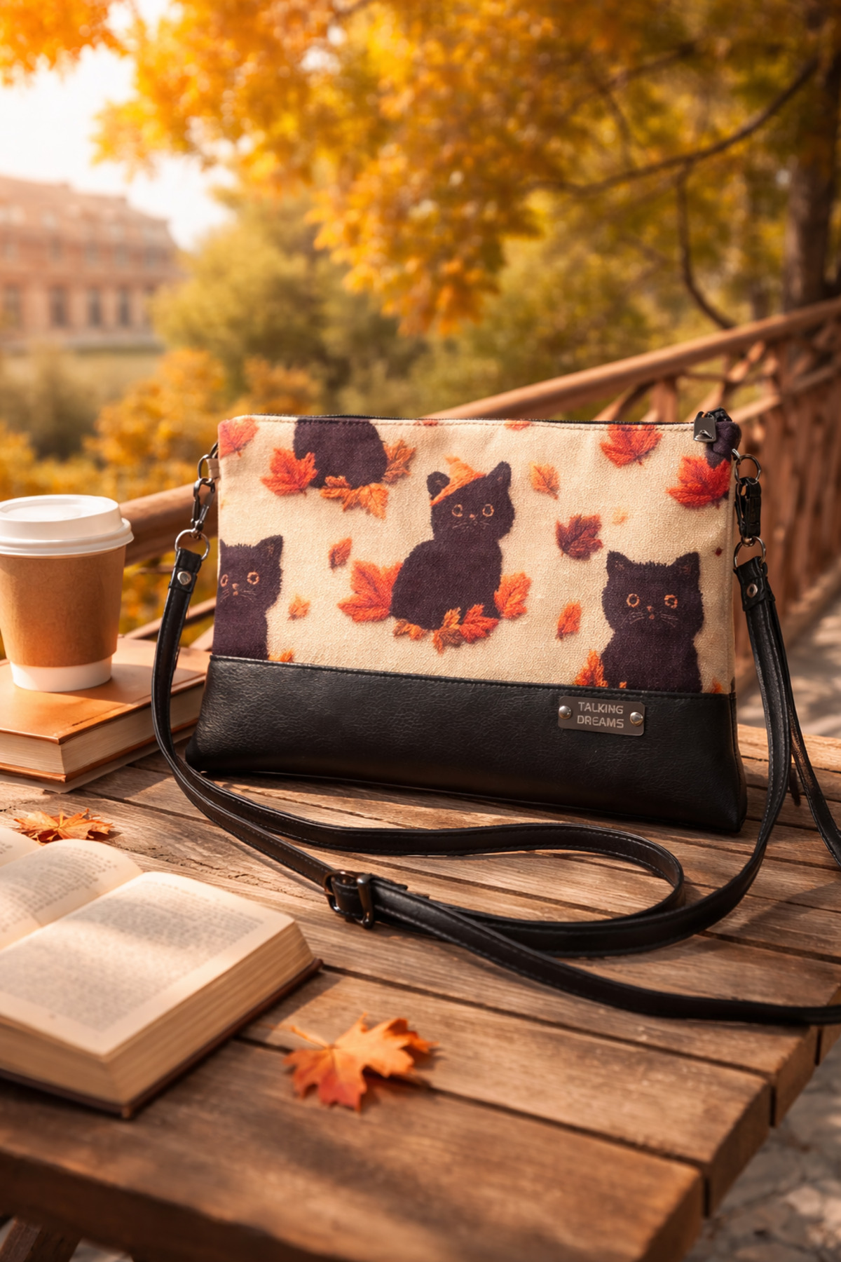 TALKING DREAMS Kara Kedi Desenli Siyah Suni Derili Uzun Saplı Clutch