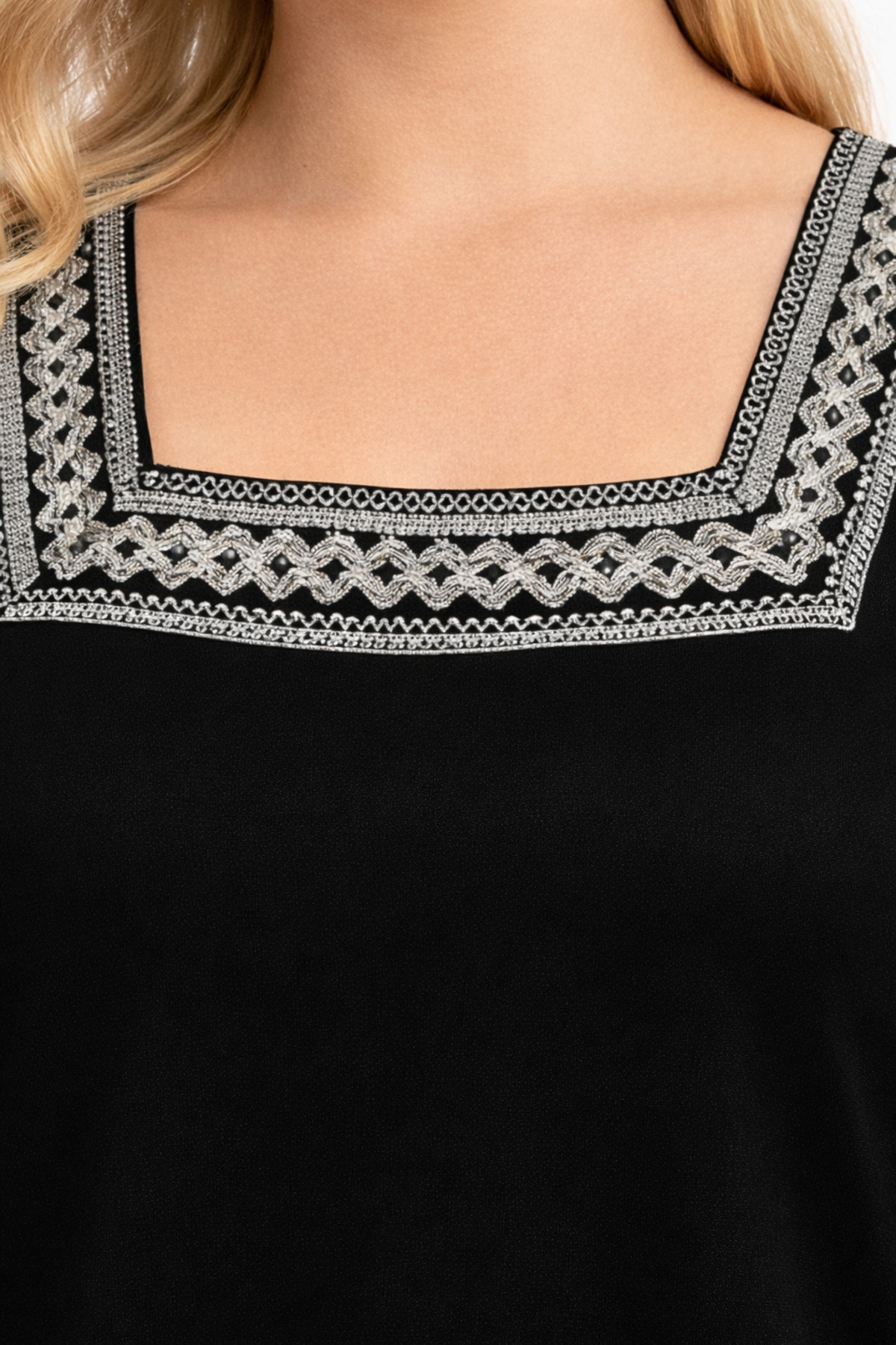 HÜLYA BUTİK Kadın büyük beden siyah yaka nakışlı kare yaka uzun kol volanlı bluz görsel 2
