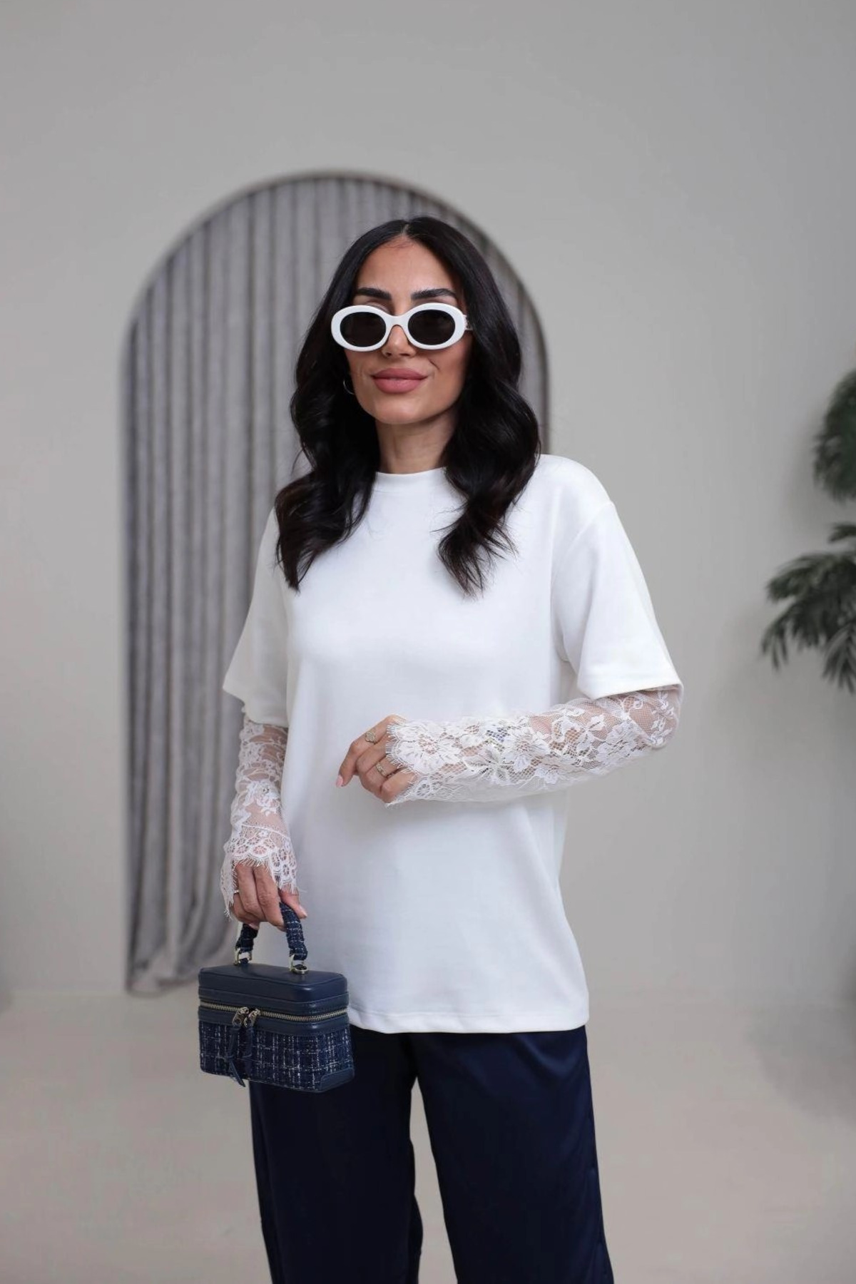 My Blog Ecru-T-Shirt mit Spitzenärmeln - 1049