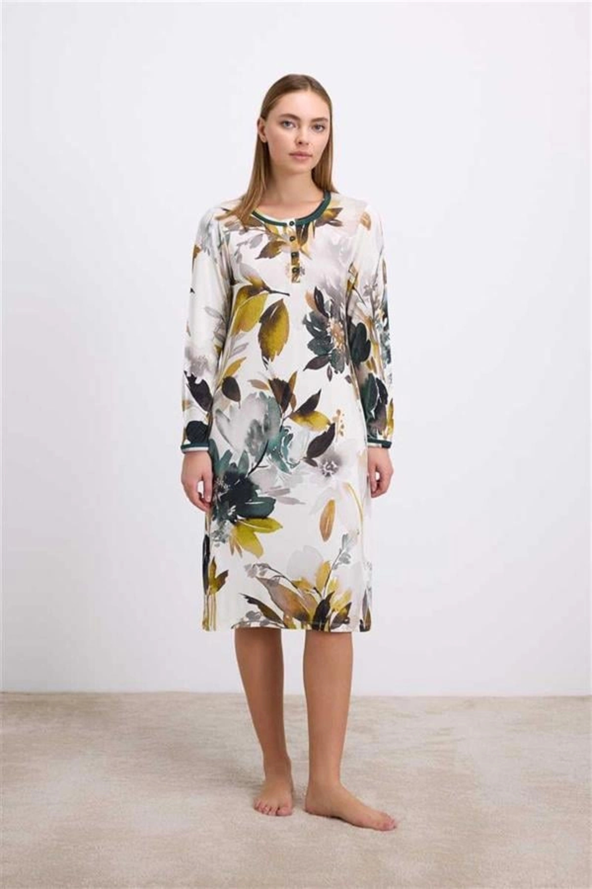 Will Like Uzun Kollu Çiçek Desenli Lenzing Viskon, Düğmeli Yaka Detaylı Gecelik