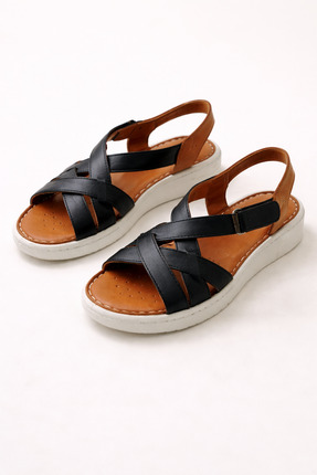 Castle Black Calista Siyah Hakiki Deri Kadın Sandalet