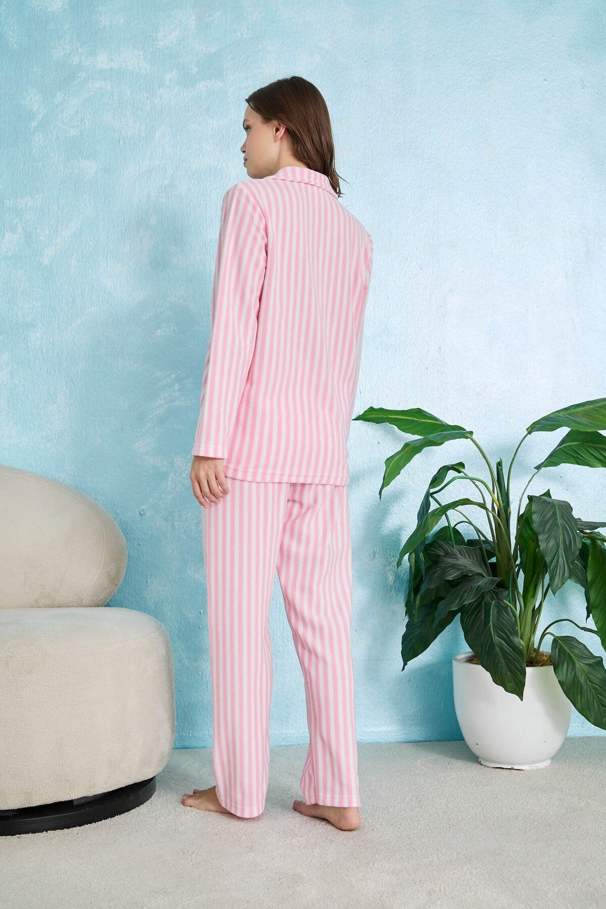 STELLAPİNK Kadın Çizgili Desenli Düğmeli Polar Pijama Takımı görsel 5