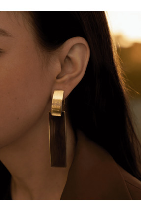 MonCherietr Noir Gold Siyah Detaylı Dikdörtgen Uzun Küpe