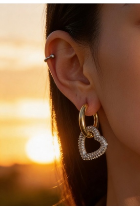 MonCherietr Adora Loop Zirkon Taşlı Kalp Detaylı Gold Küpe