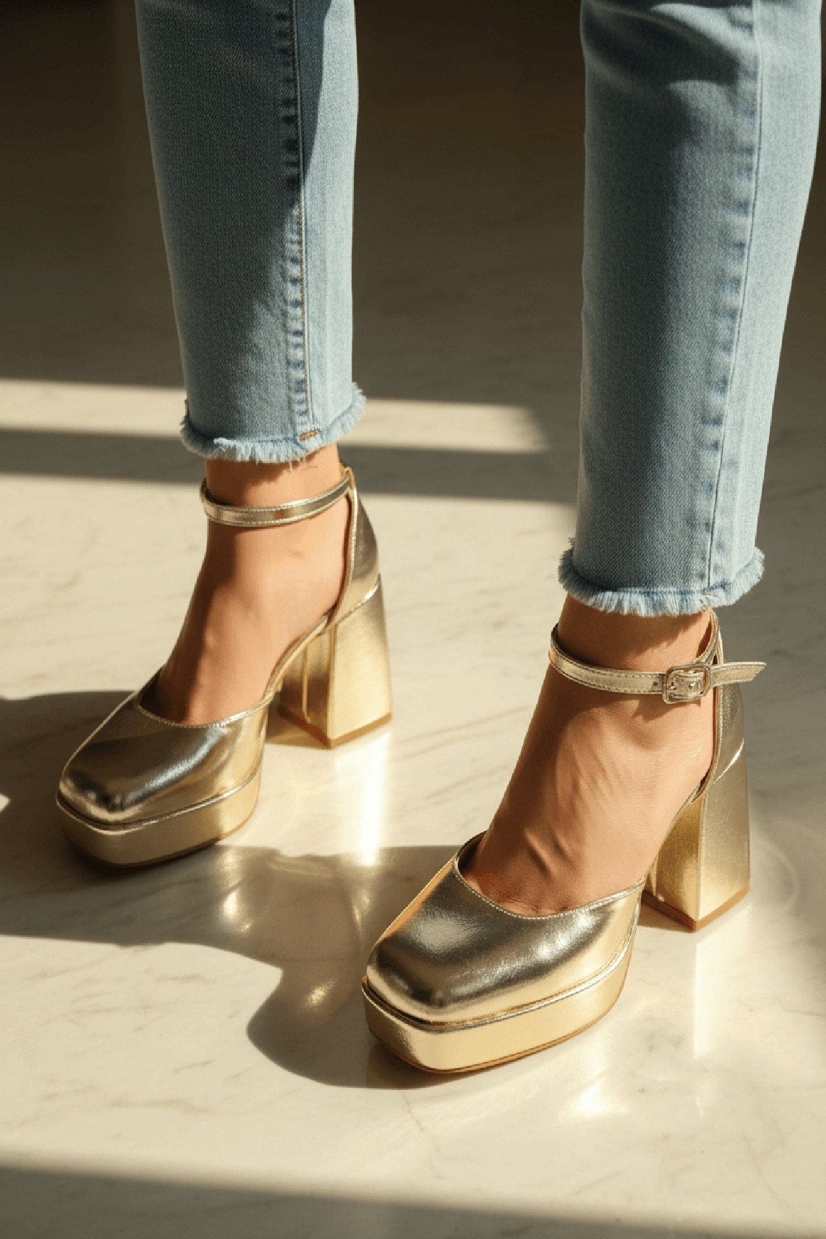 DURUNUN BUTİĞİ  Kiss Gold Platform ( 9 Cm Topuklu ) Günlük Topuklu Ayakkabı - Görsel 3