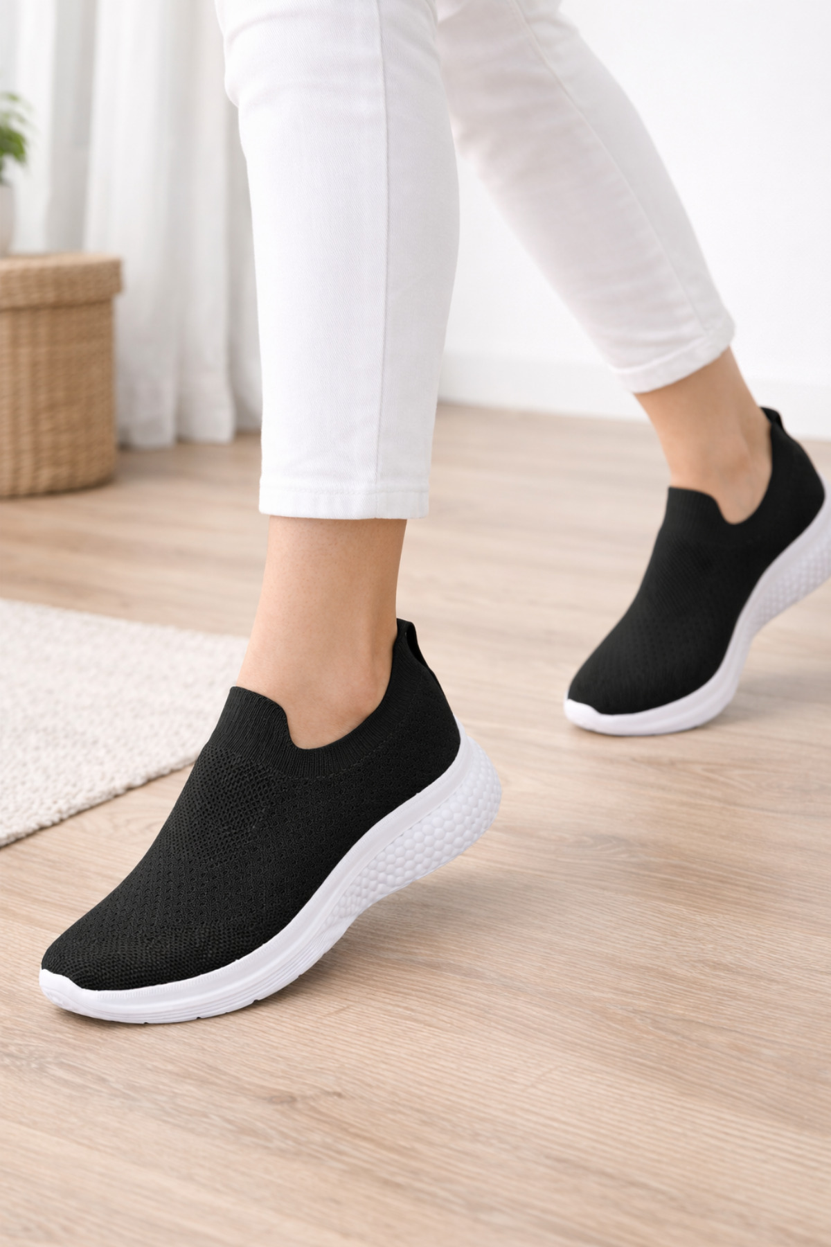 Encool  Kadın Siyah Beyaz Tabanlı Triko Sneaker – Hafif & Nefes Alabilen