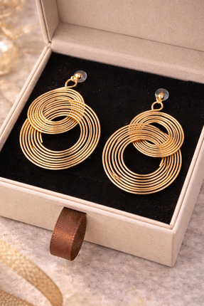 Veloura Gold Spiral Halka Küpe – Modern Çift Halka Tasarım Kadın Küpe – Şık &...