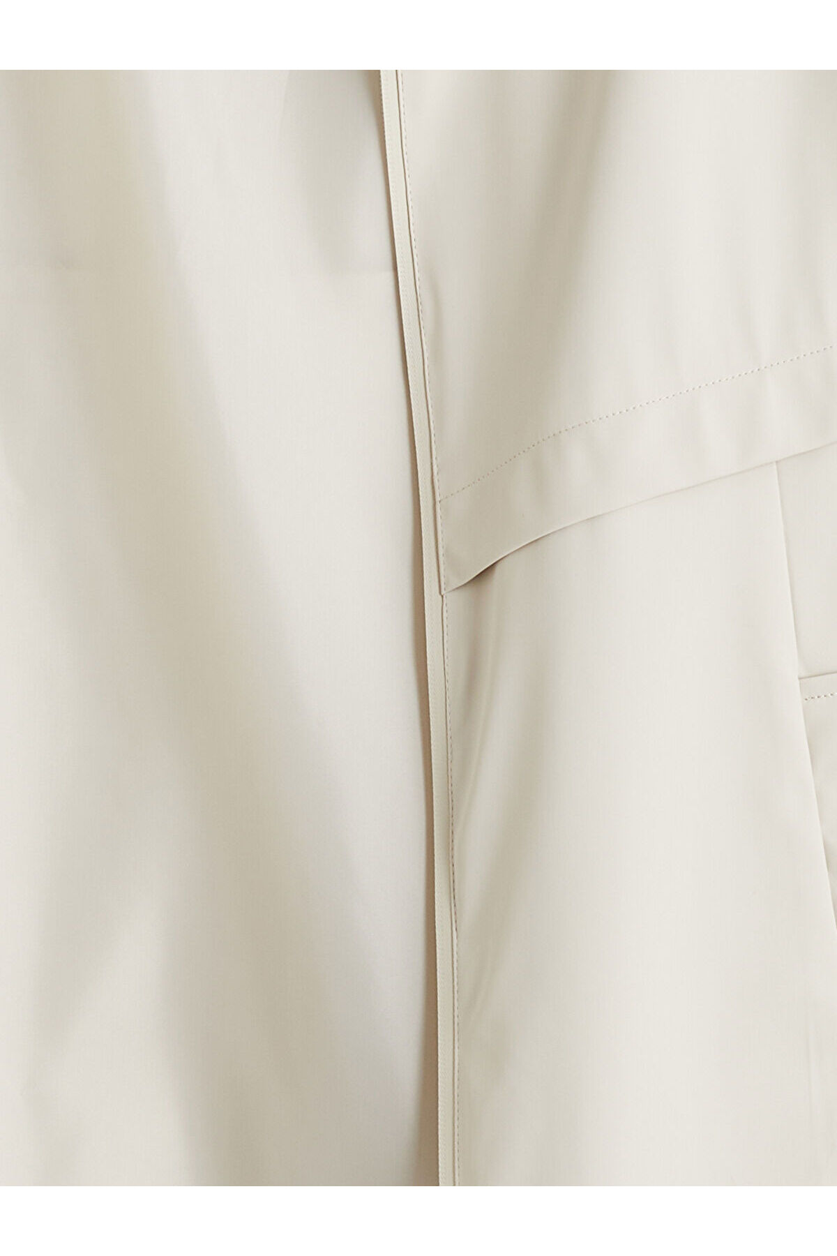 LC Waikiki  NEVAVM Farkıyla LCW Vision Bej Kapüşonlu Kadın Deri Görünümlü Yağmurluk - S6BA83Z8-VL2 - Görsel 7