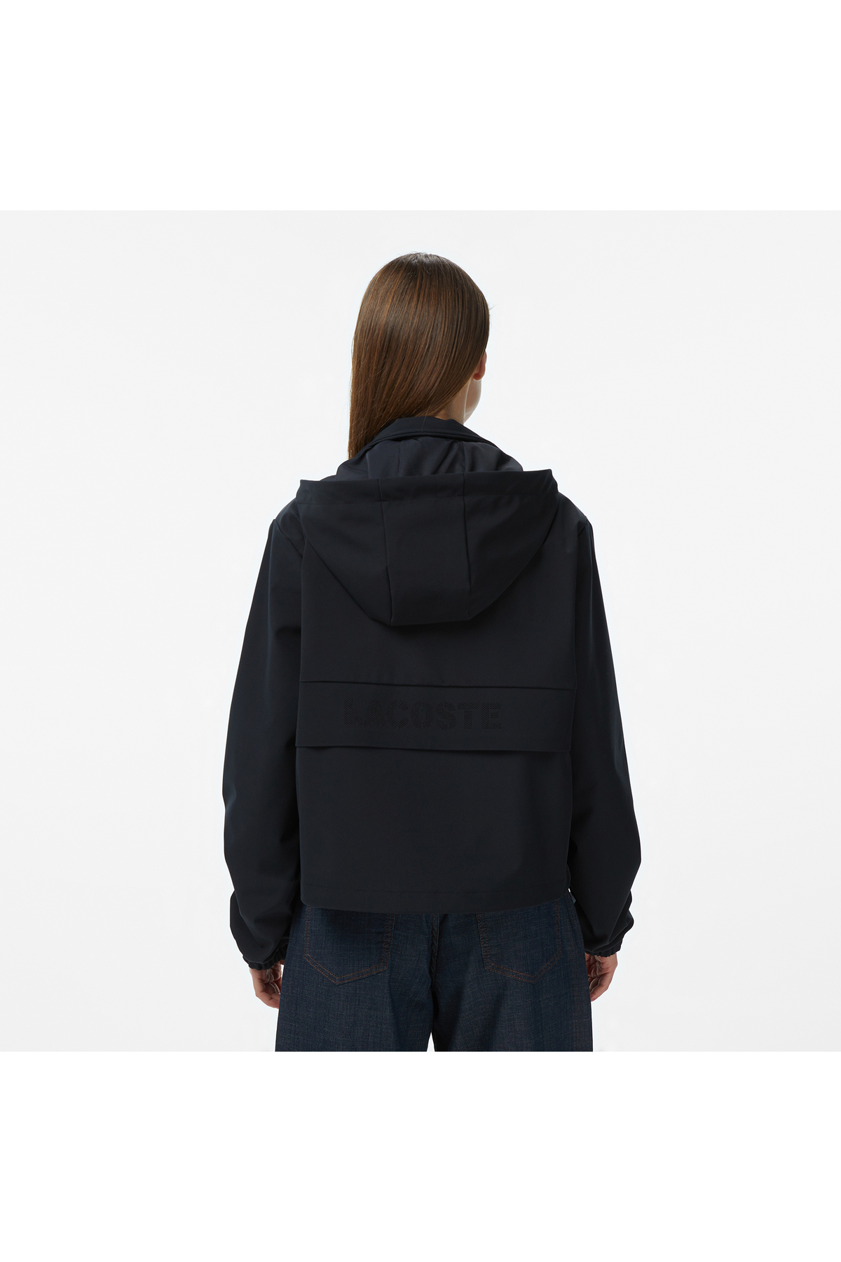 Lacoste Kadın Regular Fit Kapüşonlu Baskılı Siyah Yağmurluk görsel 2