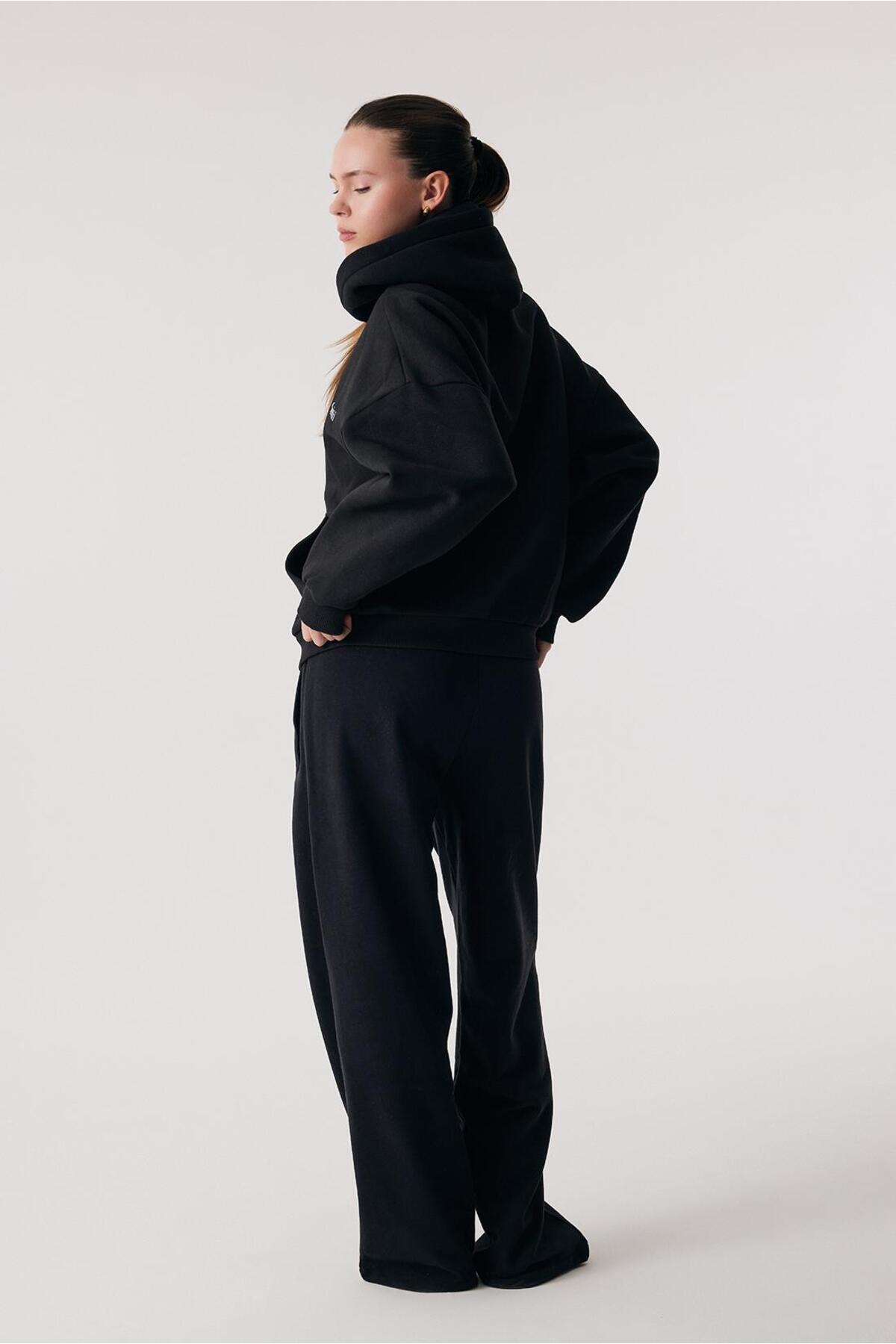Oishii Rei Loungewear Fermuarlı ve Kapşonlu Sweatshirt Siyah görsel 4