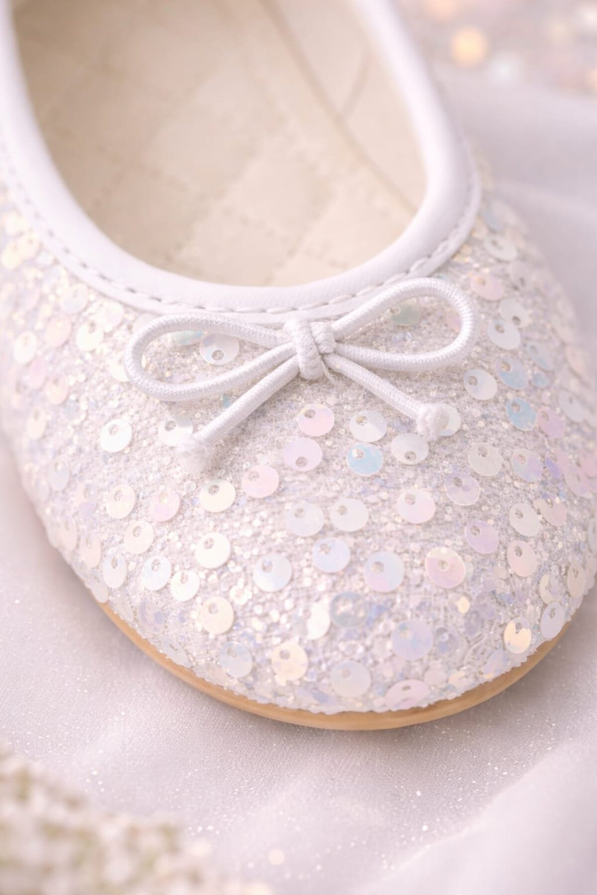 Slipcat KIZ ÇOCUK GÜNLÜK BABET FİYONK DETAYLI YUMUŞAK RAHAT TABANLI fotoğrafı 2 (önizleme)