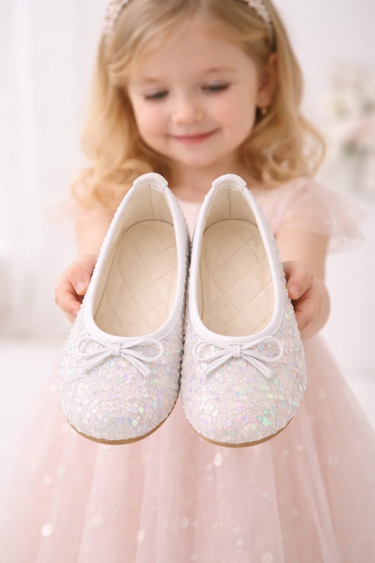 Slipcat KIZ ÇOCUK GÜNLÜK BABET FİYONK DETAYLI YUMUŞAK RAHAT TABANLI fotoğrafı 3 (önizleme)