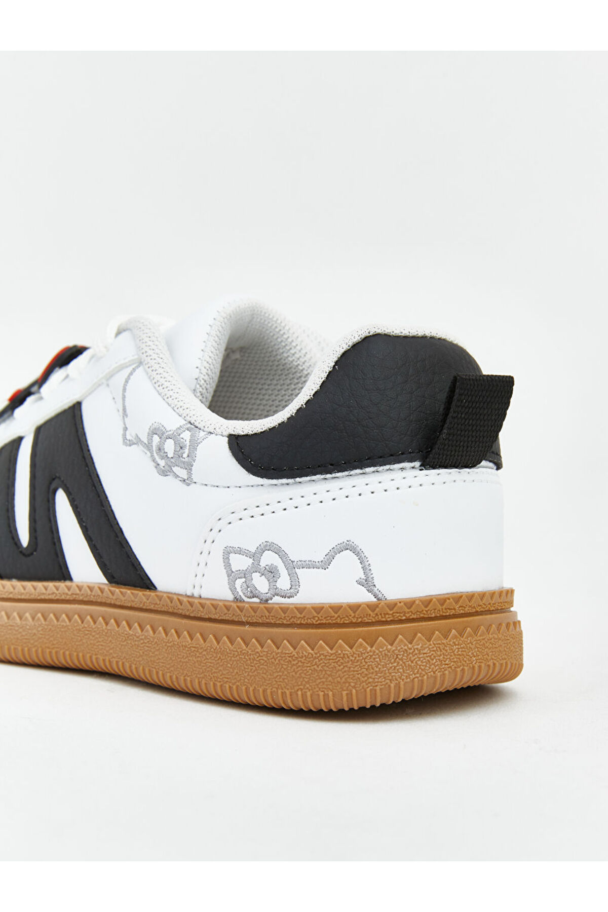 LC Waikiki LCW STEPS Beyaz Hello Kitty Baskılı Cırt Cırtlı Kız Çocuk Sneaker fotoğrafı 4 (önizleme)