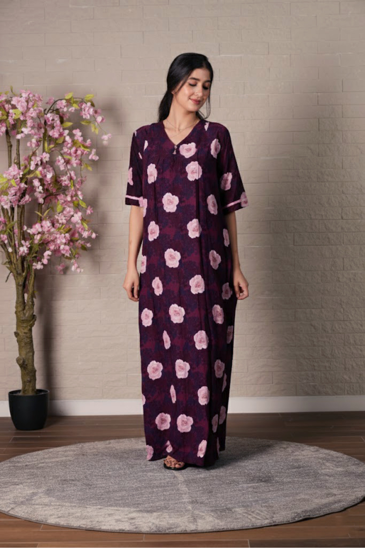 جلابية منزلية طويل بنقشة ورود كلاسيكية - عنابي داك...