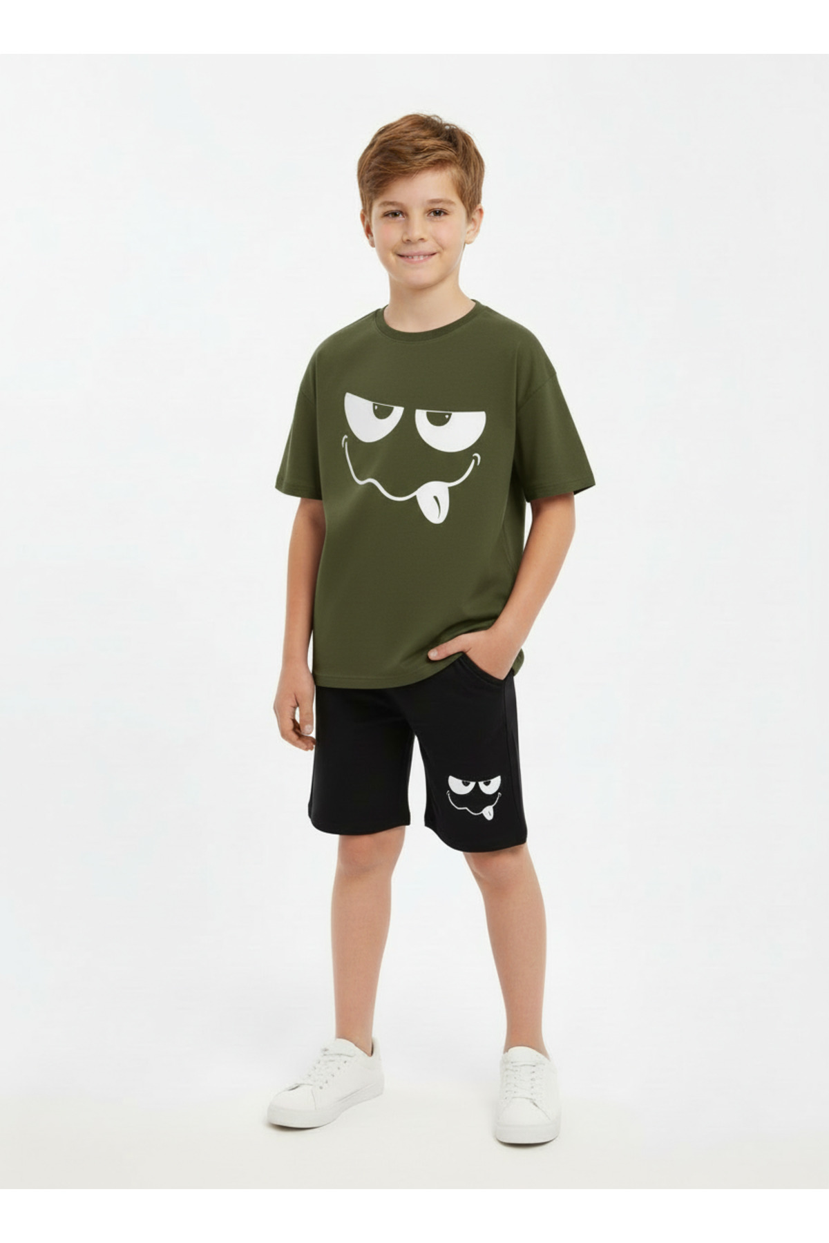 Round Collar Summer Cute Emoji Print Detailed Capri Boy Bottom Top Set