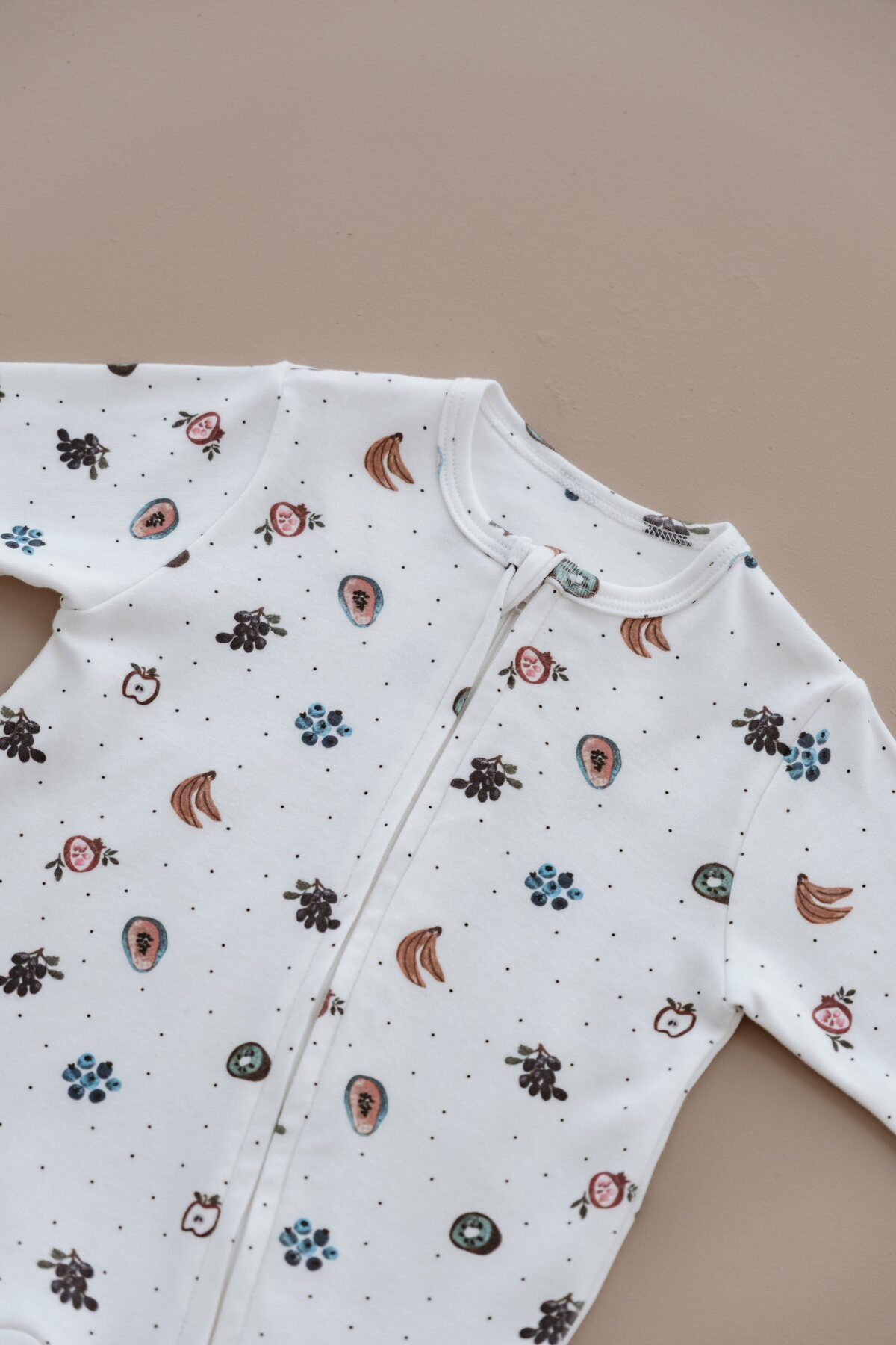 Oh La La Koala For Little Ones Meyve Baskılı Calmy Serisi Fermuarlı Tulum fotoğrafı 5 (önizleme)