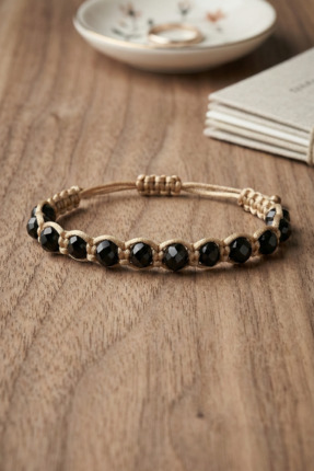 Mementoboxes Erkek Siyah Boncuklu Makrome Bileklik