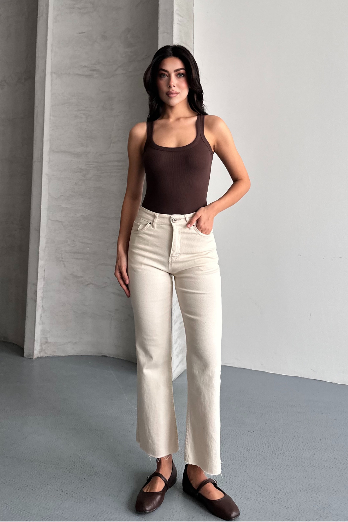 macharel jeans  Bej Boy Fit Kesik Paça Jean - Görsel 4