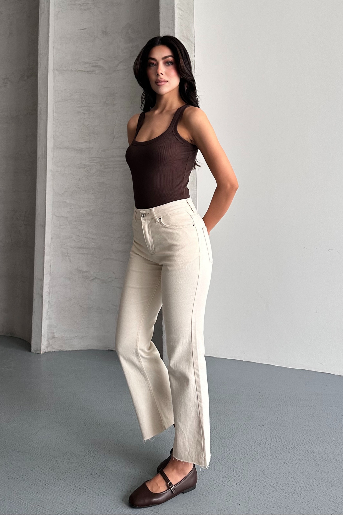 macharel jeans  Bej Boy Fit Kesik Paça Jean - Görsel 3