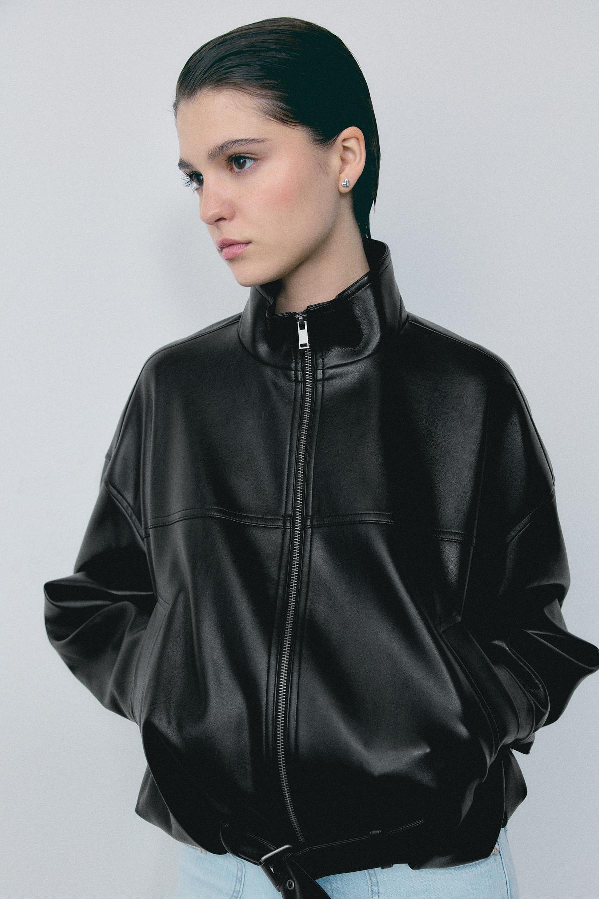 Stradivarius  Kemerli suni deri balon ceket - Görsel 3