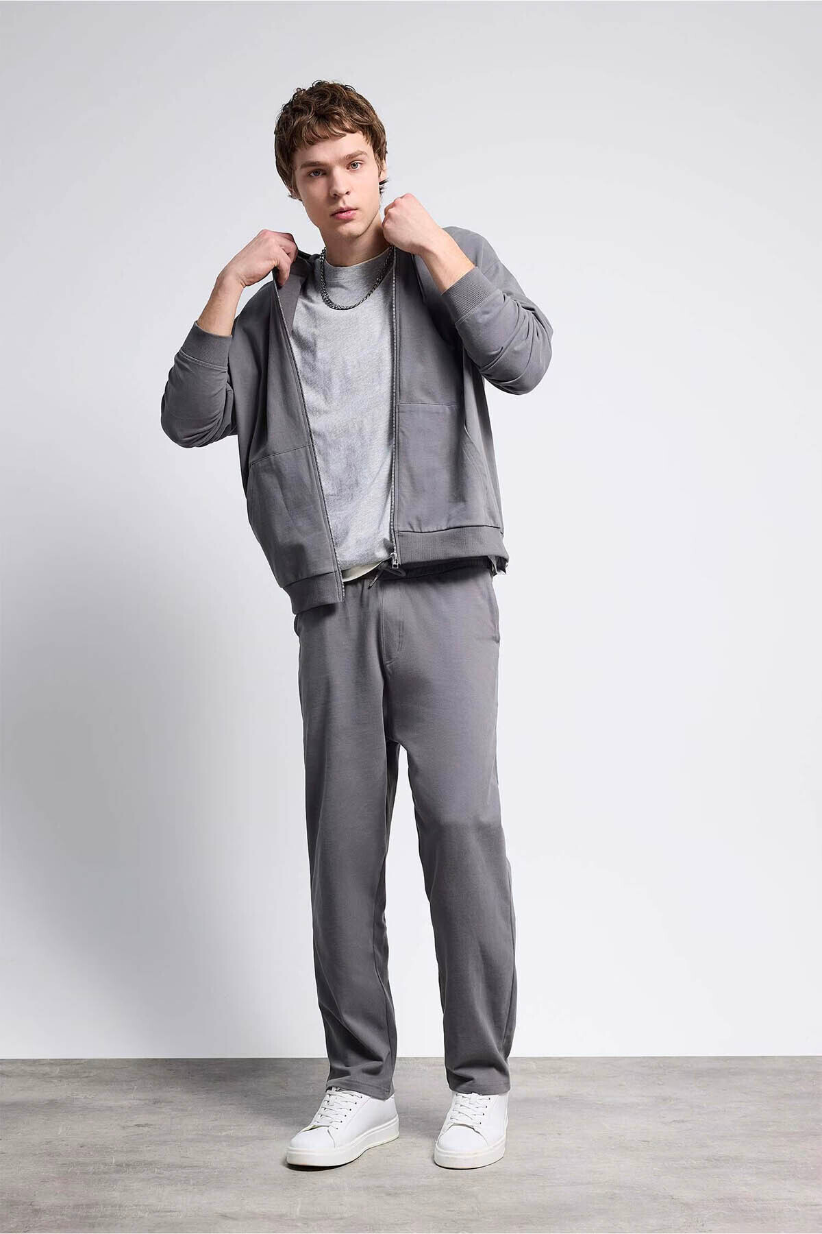 DeFacto Ultra Yumuşak %100 Pamuk Regular Fit Pantolon F9658AX26SP görsel 2
