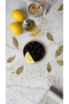 EZ ErdekZeytinlik Kuru Sele Siyah Zeytin 1 KG Teneke