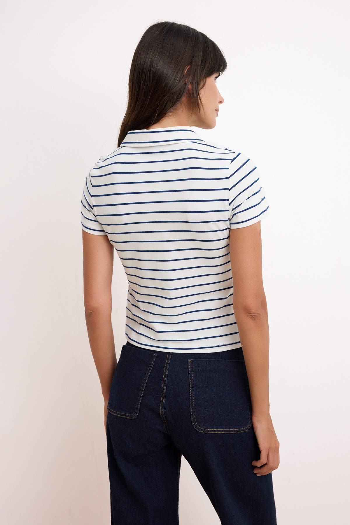 Trendyolmilla  Lacivert Çizgili Normal Kalıp Polo Yaka Fermuarlı Crop Yumuşak Örme Bluz TWOSS26TS00025 - Görsel 4