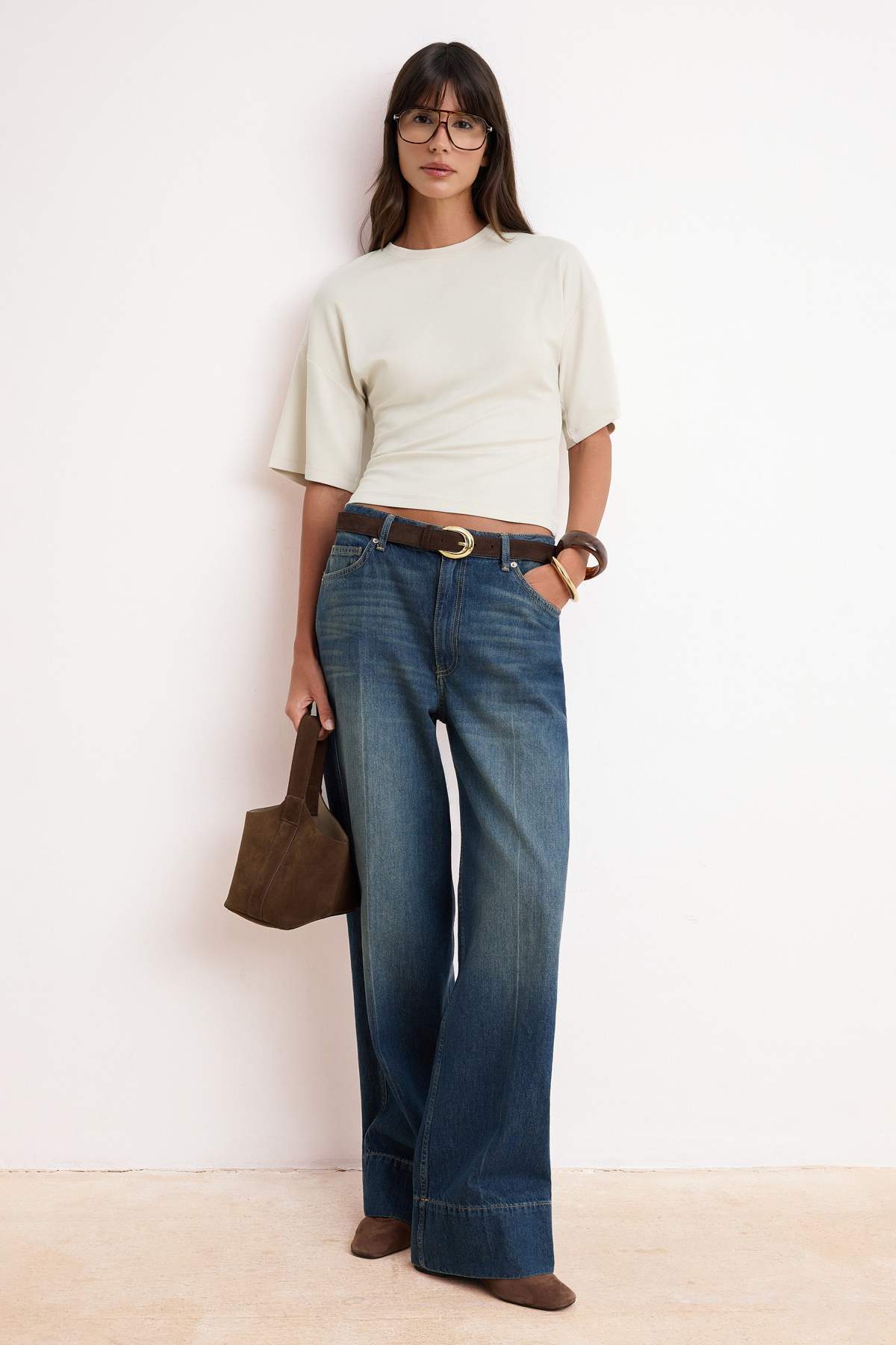 Trendyolmilla  Taş Fitted/Bele Oturan Düşük Kol Truvakar Yumuşak Örme T-Shirt TWOSS26TS00060