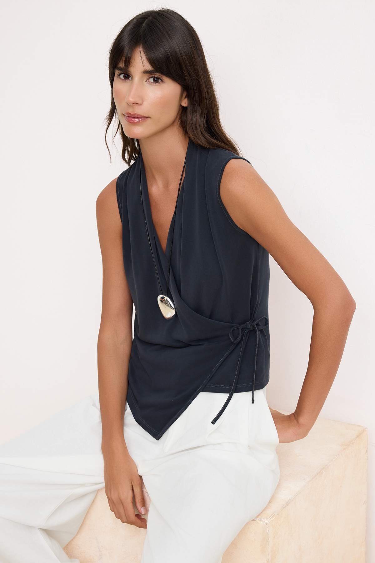 Trendyolmilla  More Sustaniable Antrasit Fitted Kruvaze Bağlama Detaylı Modal Premium Örme Bluz TWOSS26BZ00375