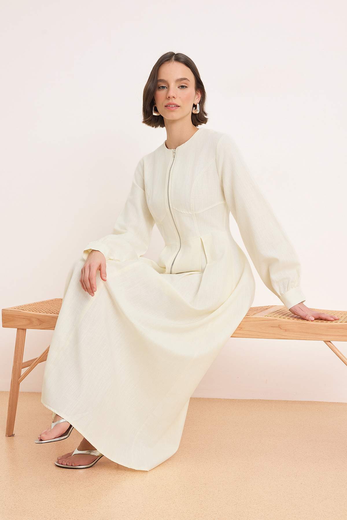 Trendyol Modest Ecru Zippered Straight Plain Weave Gabardine Modest Dress TCTSS26EB00071