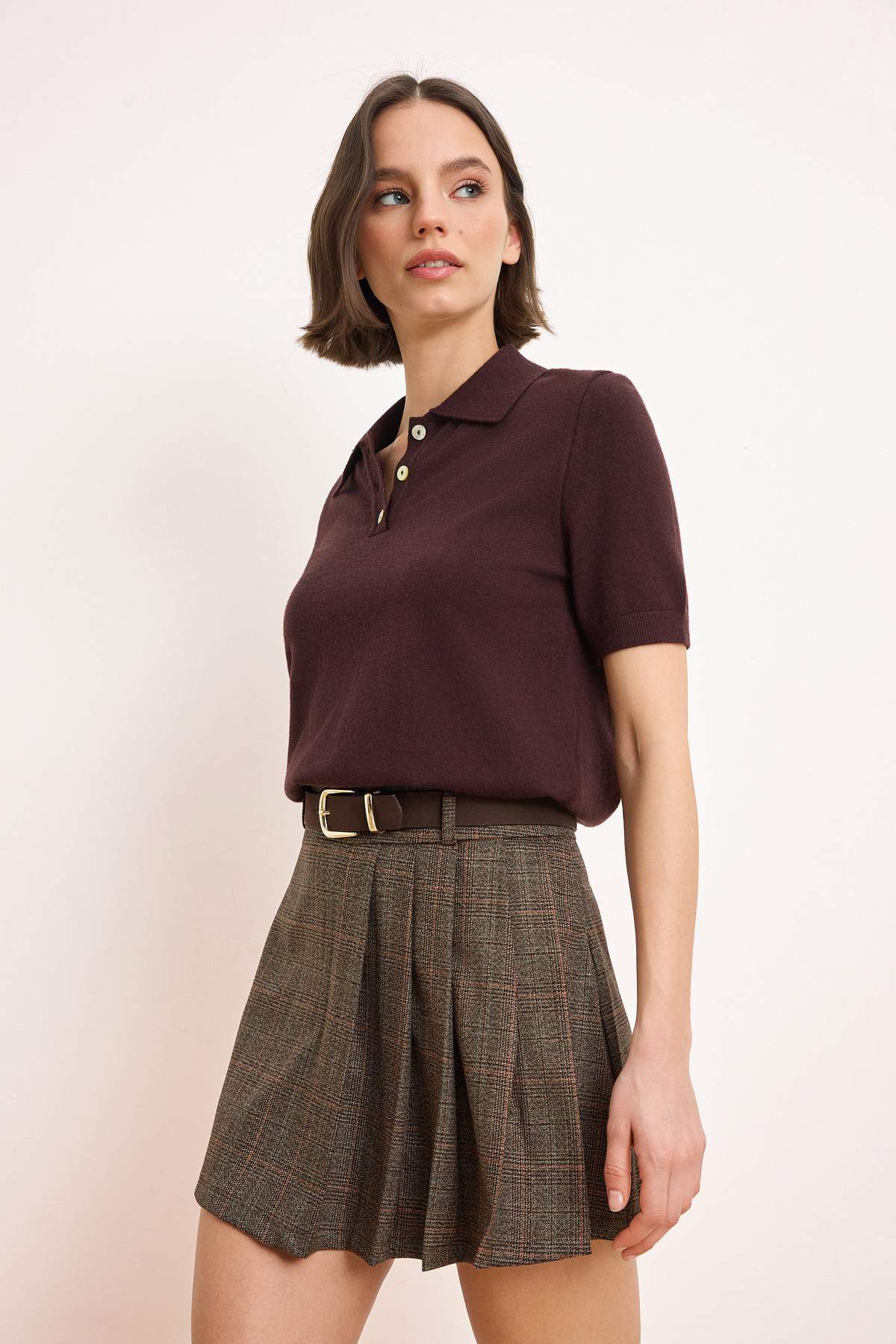 Trendyolmilla  Kahverengi Kemerli Mini Ekoseli Pilili İçi Şortlu Etek TWOSS26ET00183 - Görsel 3