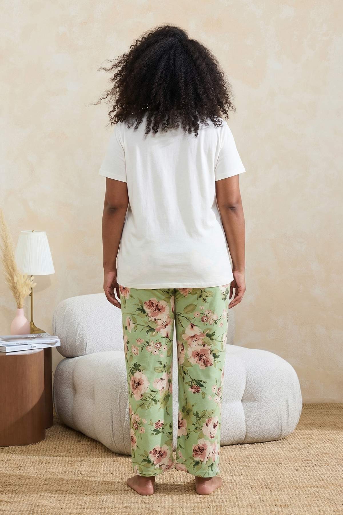 Trendyolmilla Curve Yeşil Çiçek Desenli Viskon Yumuşak Tuşeli Örme Büyük Beden Pijama Takımı TBBSS26AI00015