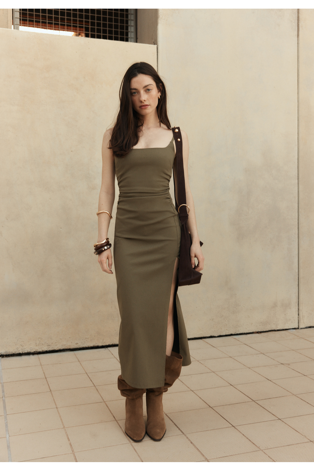 Stradivarius  Kare yaka bengalin midi elbise - Görsel 2