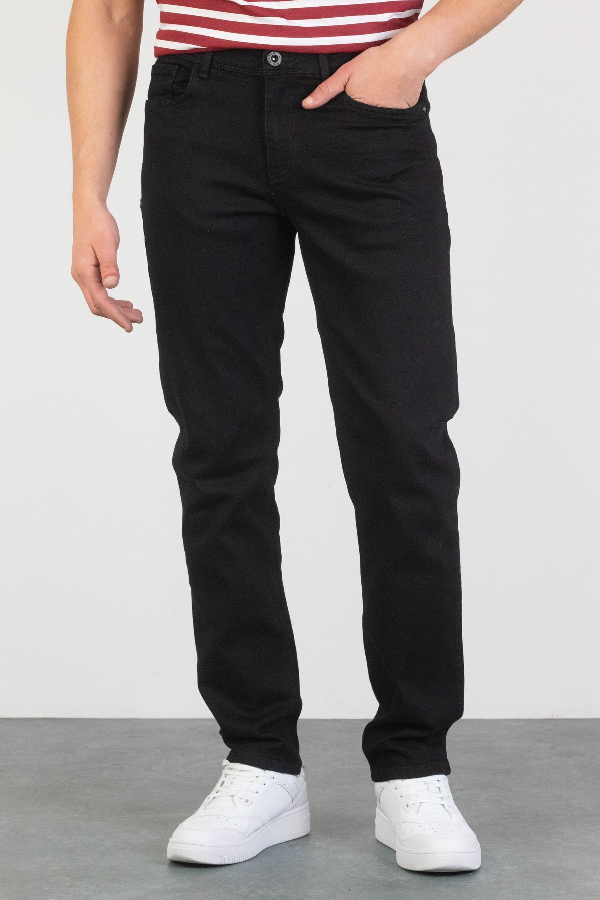 Men's Oscar Regular Fit Lycra Black Jean Jeans