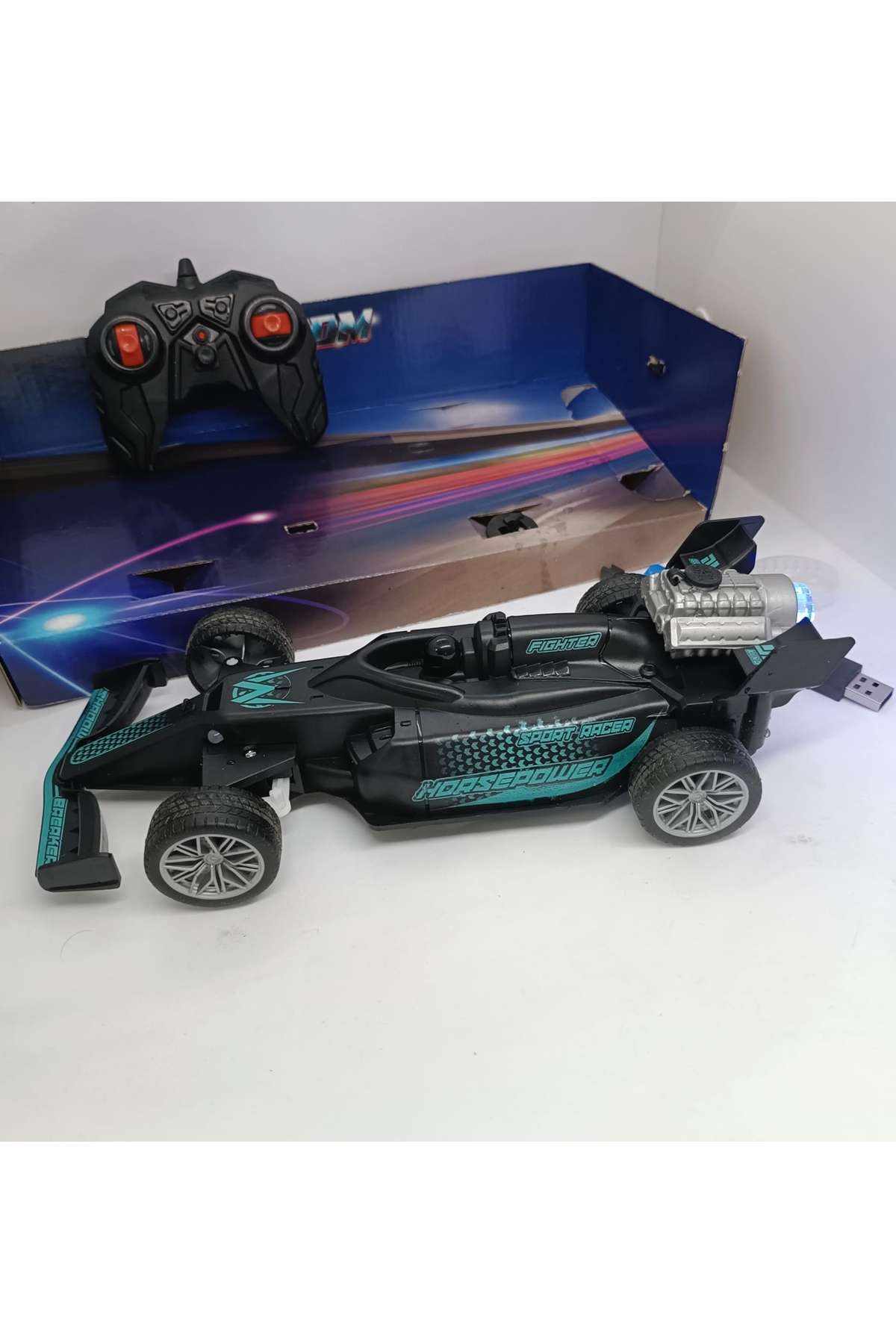 LRS STORE Uzaktan Kumandalı Şarjlı Araba Full Fonsiyon F1 Formula 1 Arabası Buhar Çıkaran fotoğrafı 5 (önizleme)