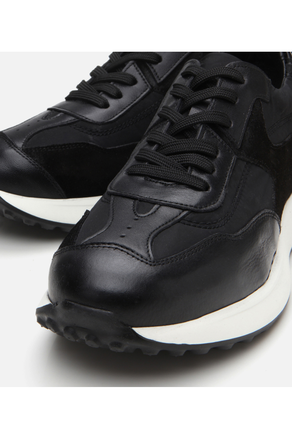 Hotiç  Erkek Süet Deri Siyah Ultra Hafif Tabanlı Spor Ayakkabı - Görsel 4