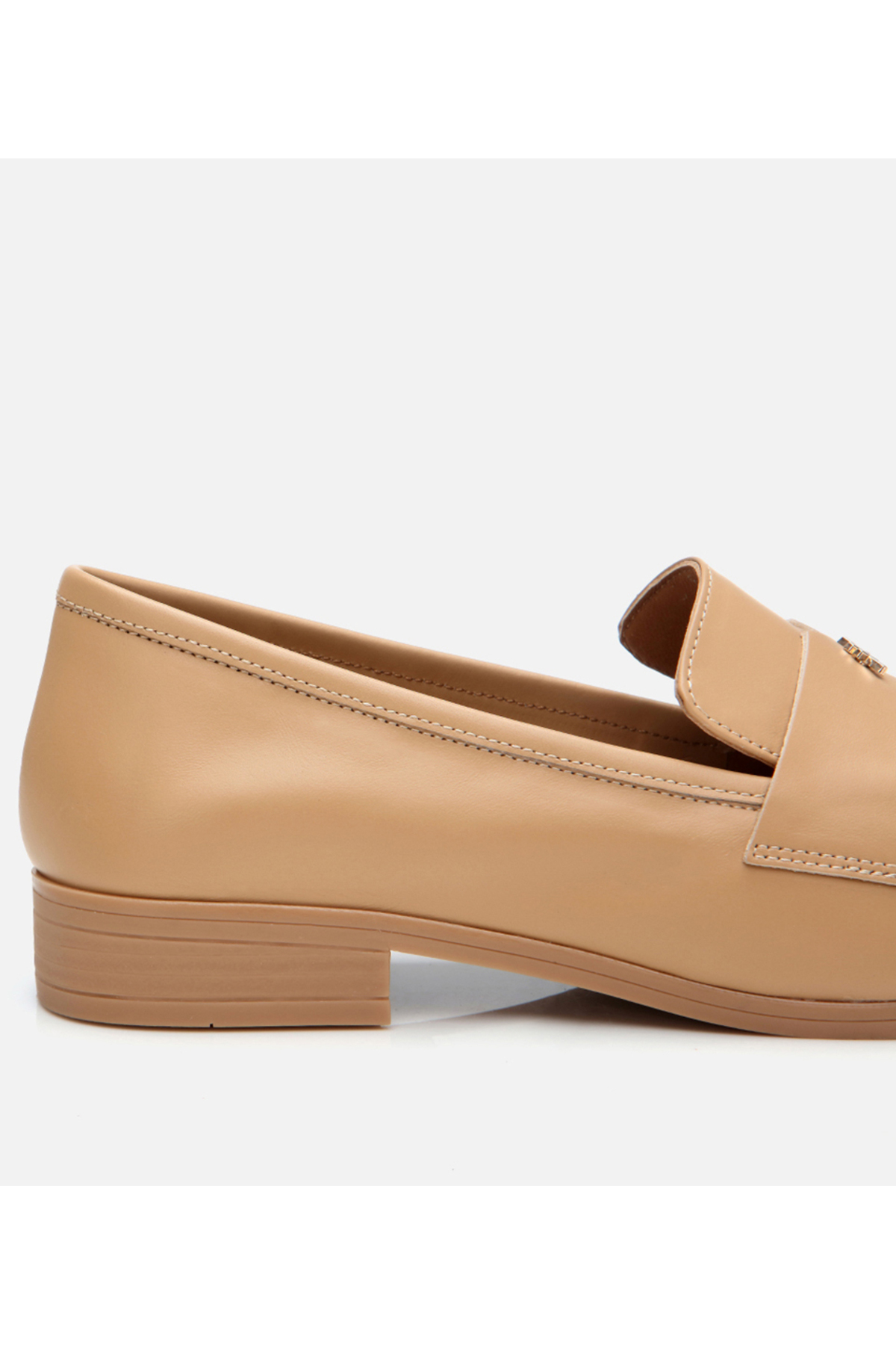 Hotiç Kadın Deri Bej Logo Detaylı Loafer görsel 3