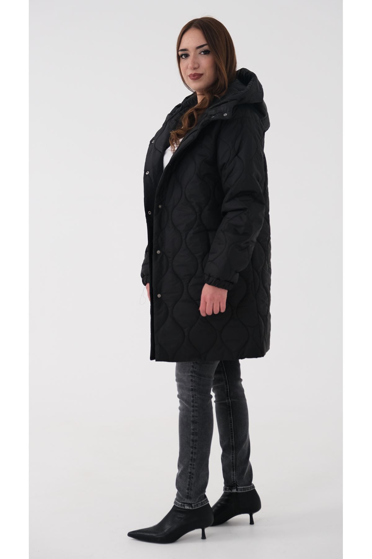 Blues Outlet  KADIN KAPÜŞONLU SOĞAN DESEN KAPİTONE MONT-SİYAH - Görsel 4