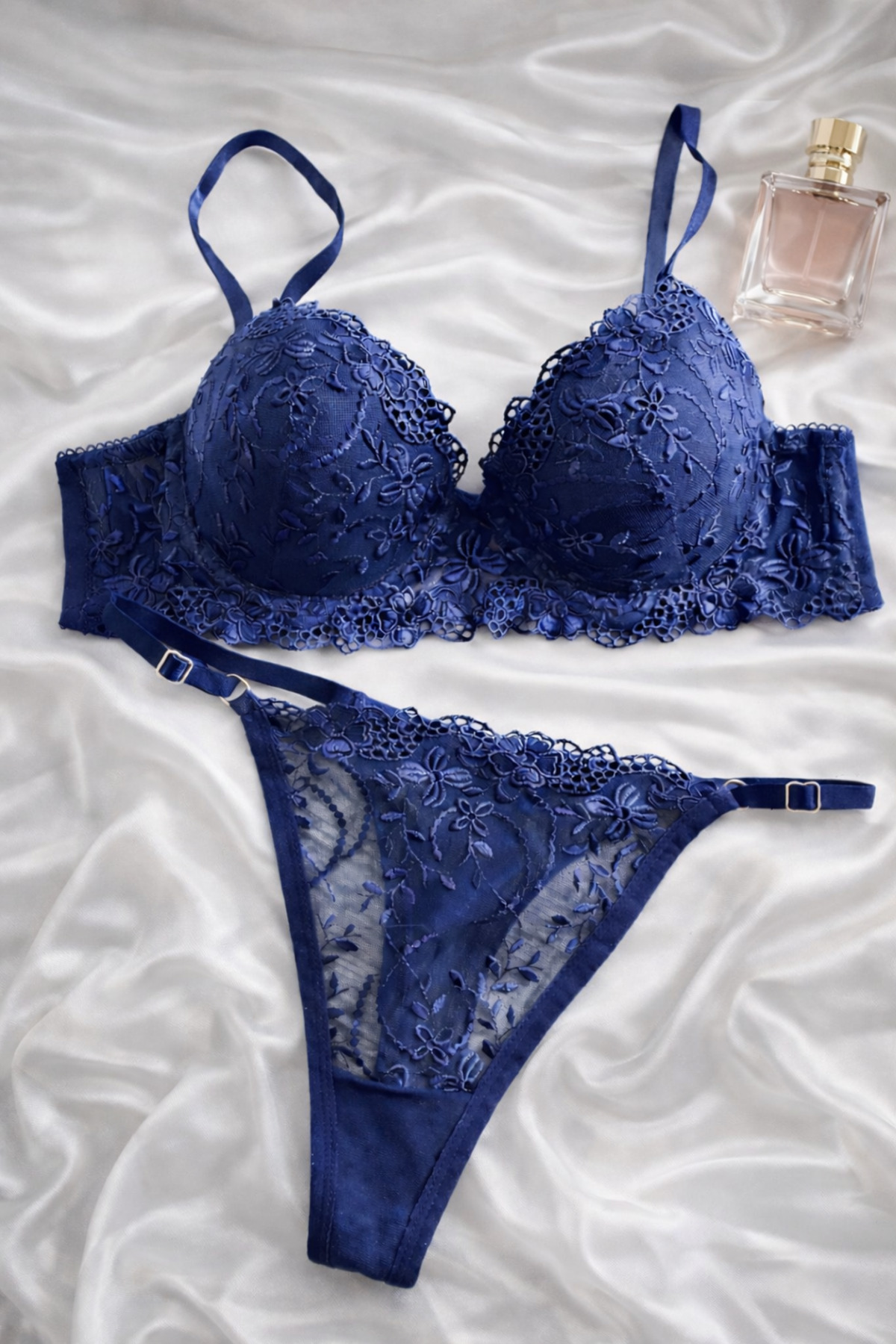 ふんわりRoom Bra NAVY・BLACK・ ANTIQUE GRAY SİLVER MİRROR Navy Blue Floral Patterned Bra Panty Set Underwear