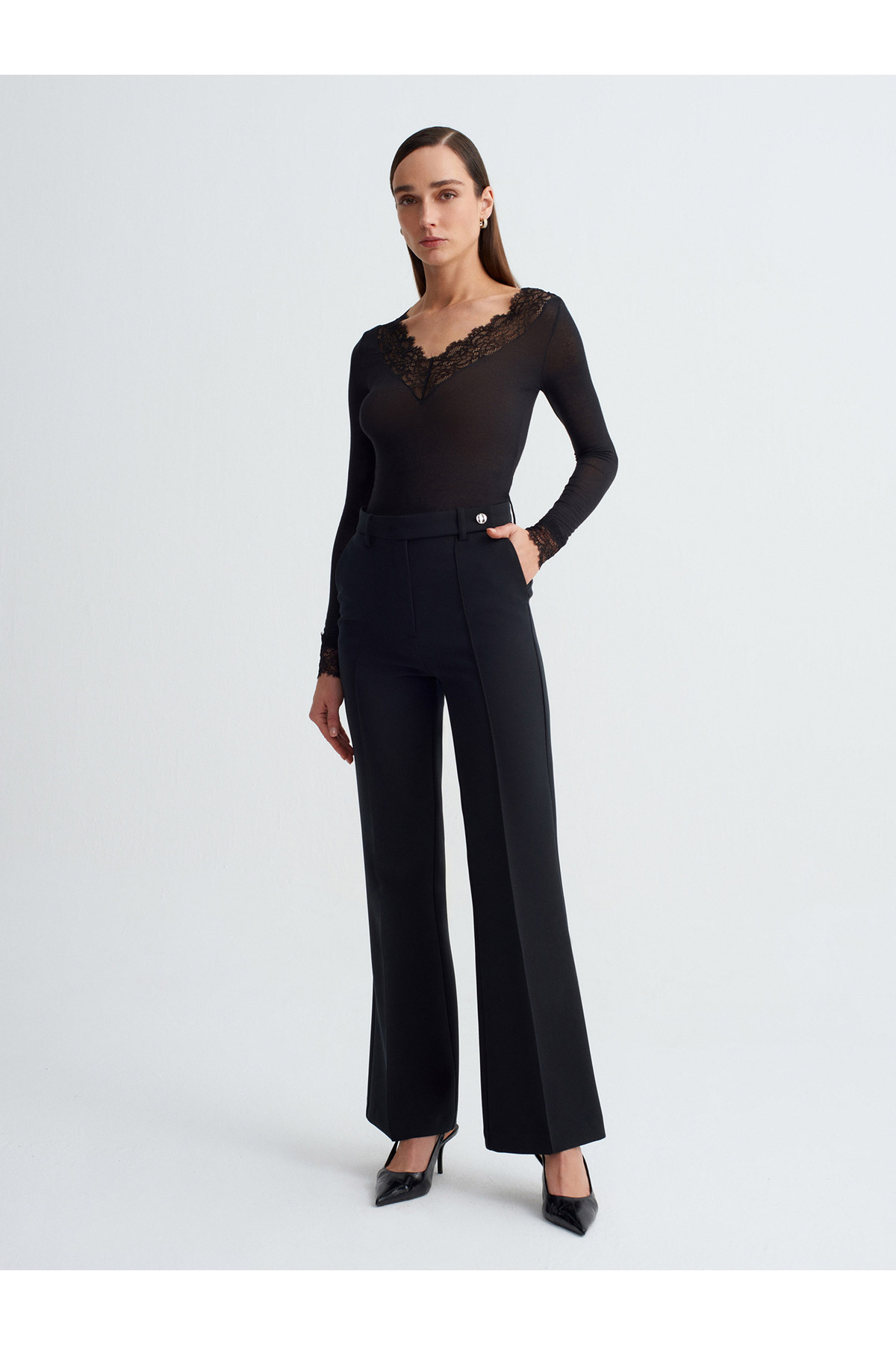 Dilvin  32311 Dantelli V Yaka Kaşmir Karışımlı Modal Bluz-Siyah - Görsel 4