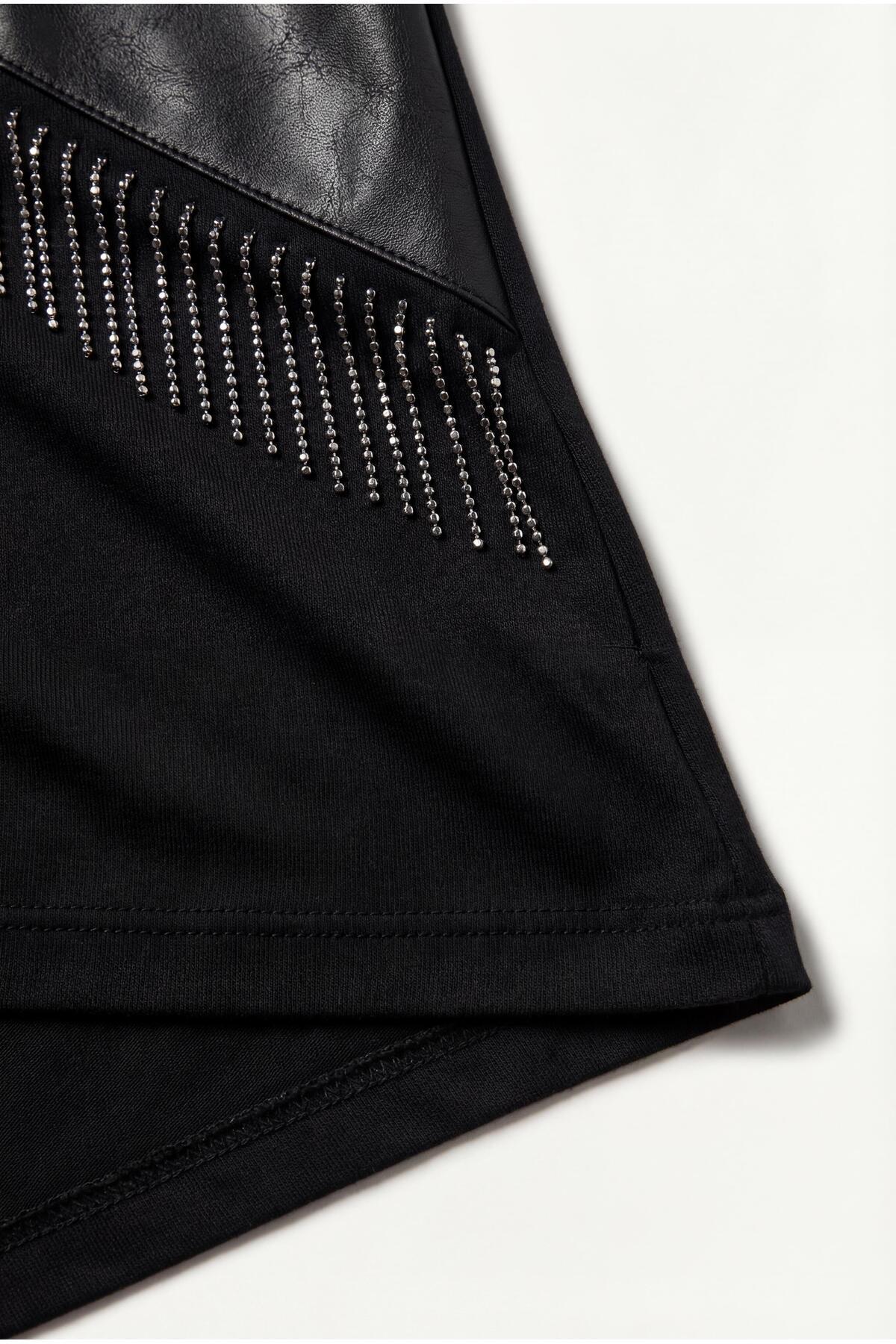 Ebsumu  Kadın Büyük Beden Deri Görünüm Ve Püskül Detay Siyah Bluz - Görsel 6