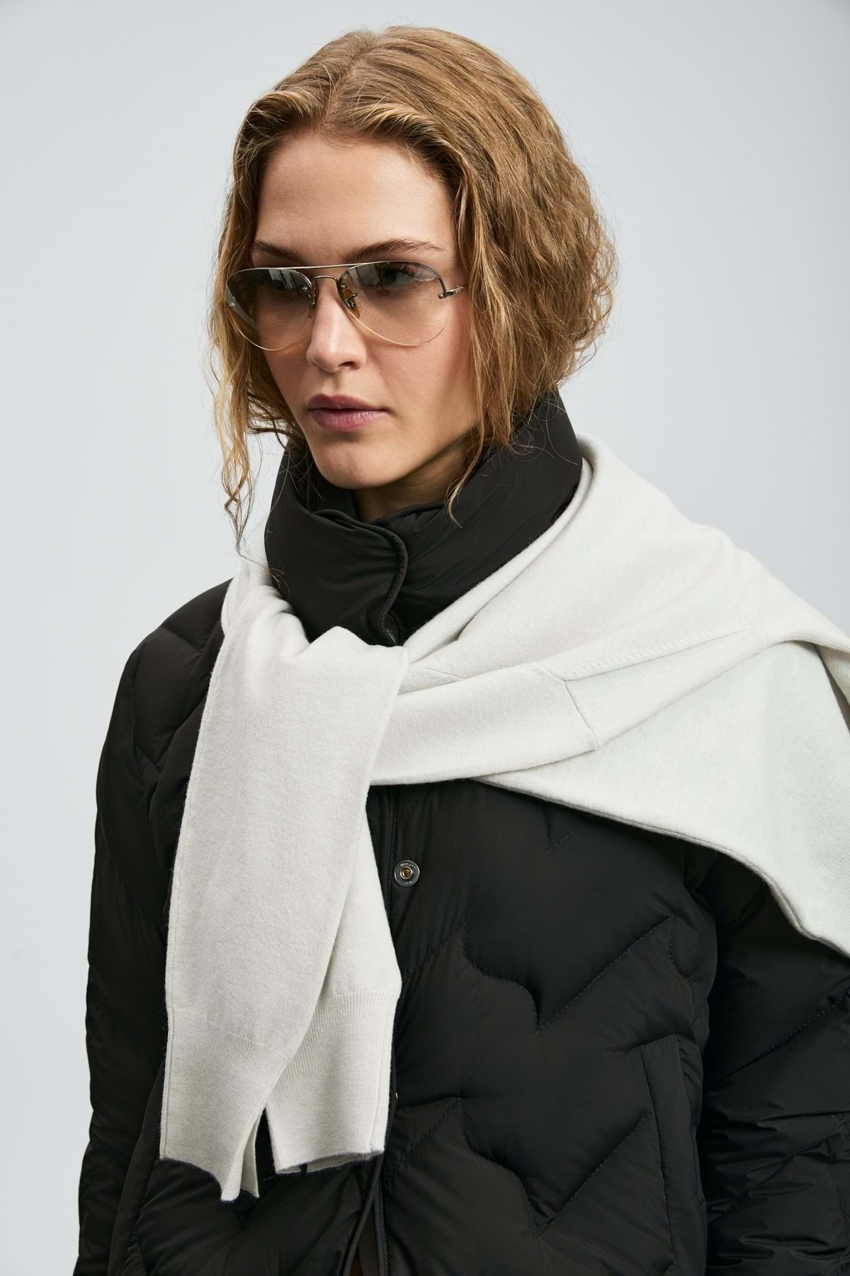 Lufian  122120043 Desert Kaz Tüyü Kadın Mont SİYAH - Görsel 5