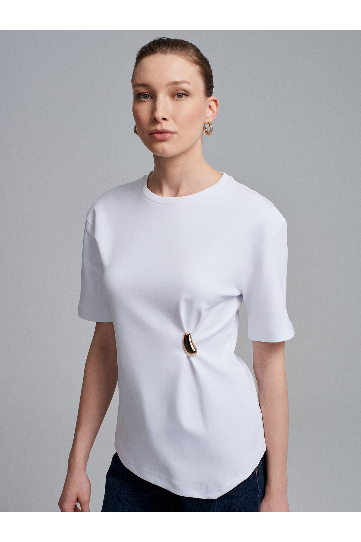 Dilvin  32445 Aksesuar Detaylı Basic T-Shirt-Beyaz