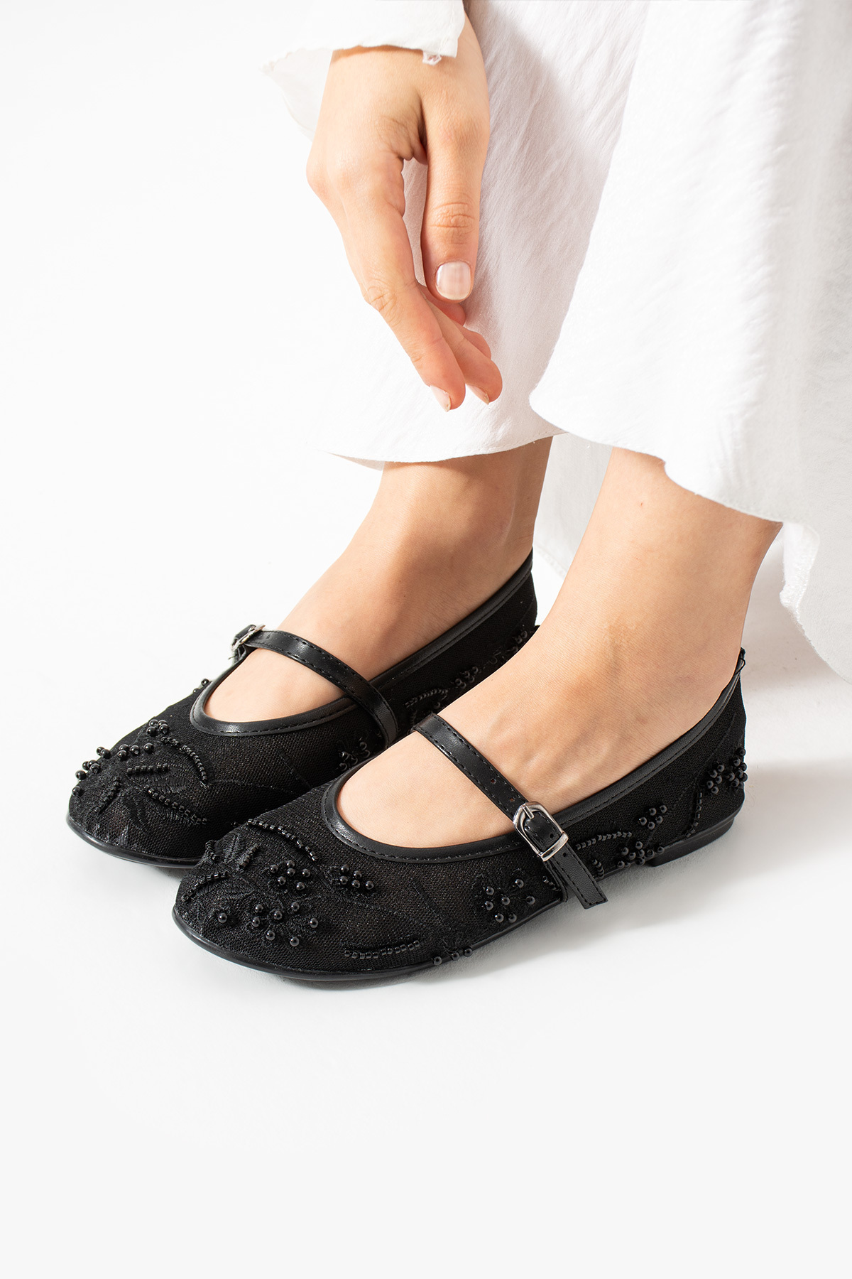 Bufu  Madrid Siyah Boncuk Nakış Işlemeli Yazlık Kadın File Babet - Görsel 3