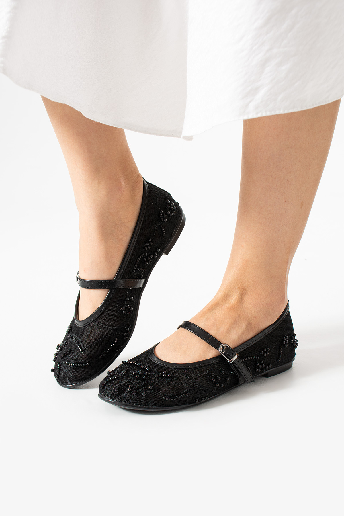 Bufu  Madrid Siyah Boncuk Nakış Işlemeli Yazlık Kadın File Babet